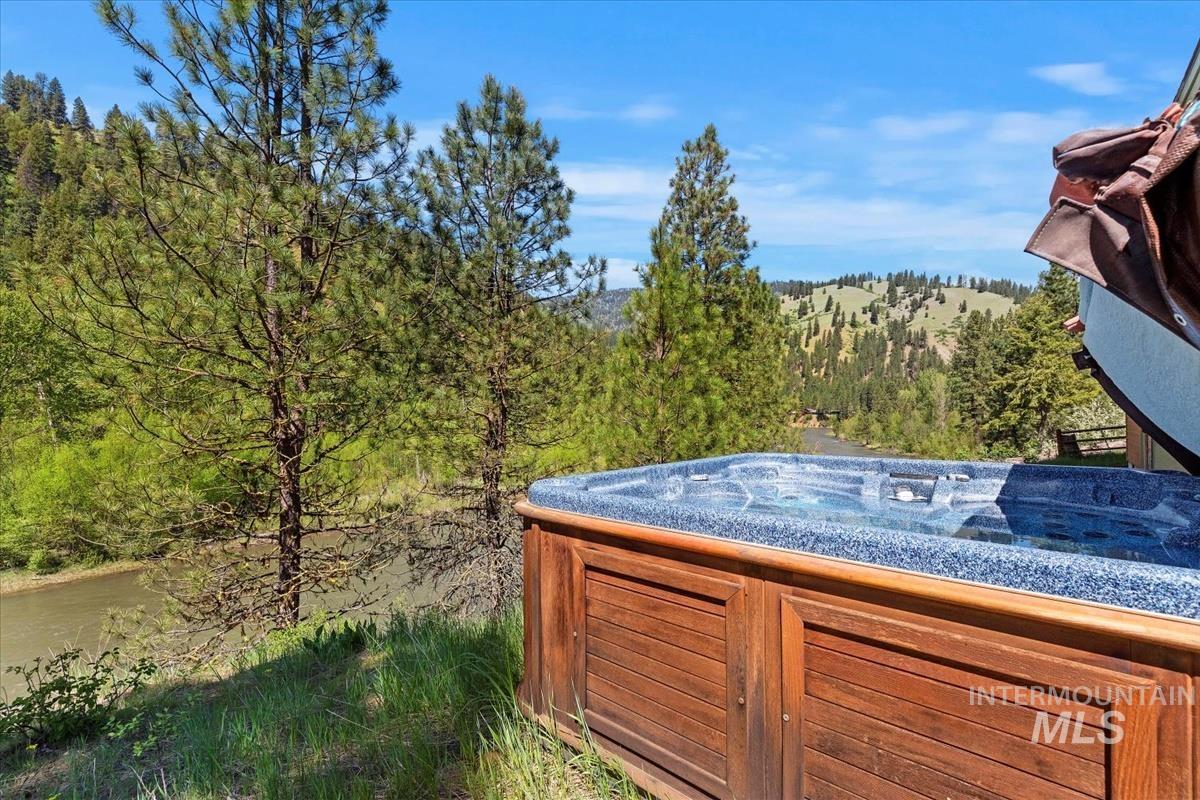 32 Coyote, Garden Valley, Idaho 83622, 3 Bedrooms, 3 Bathrooms, Residential For Sale, Price $1,299,000, 98946617