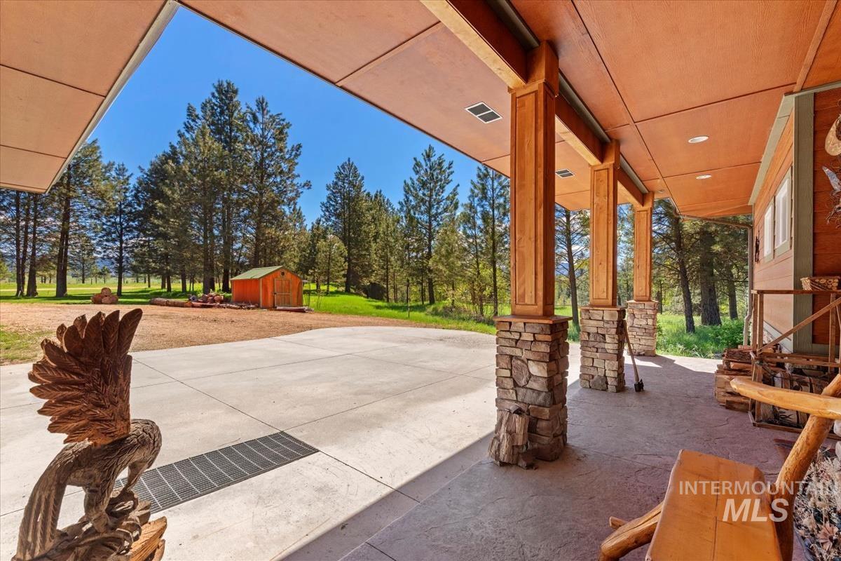 32 Coyote, Garden Valley, Idaho 83622, 3 Bedrooms, 3 Bathrooms, Residential For Sale, Price $1,299,000, 98946617