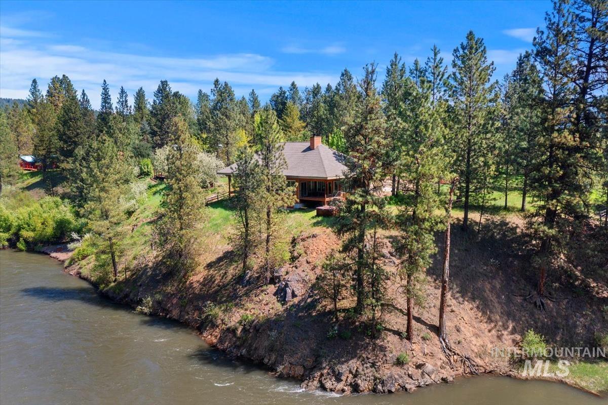 32 Coyote, Garden Valley, Idaho 83622, 3 Bedrooms, 3 Bathrooms, Residential For Sale, Price $1,299,000, 98946617