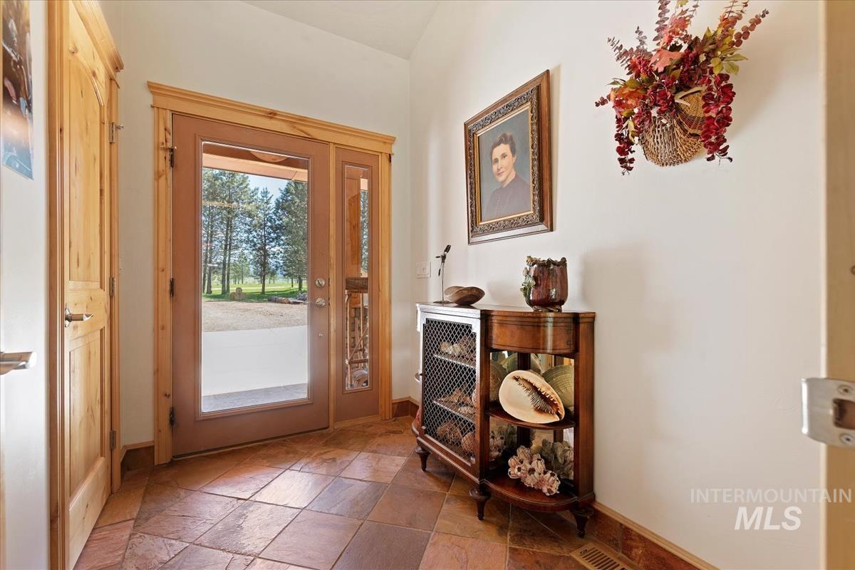 32 Coyote, Garden Valley, Idaho 83622, 3 Bedrooms, 3 Bathrooms, Residential For Sale, Price $1,299,000, 98946617