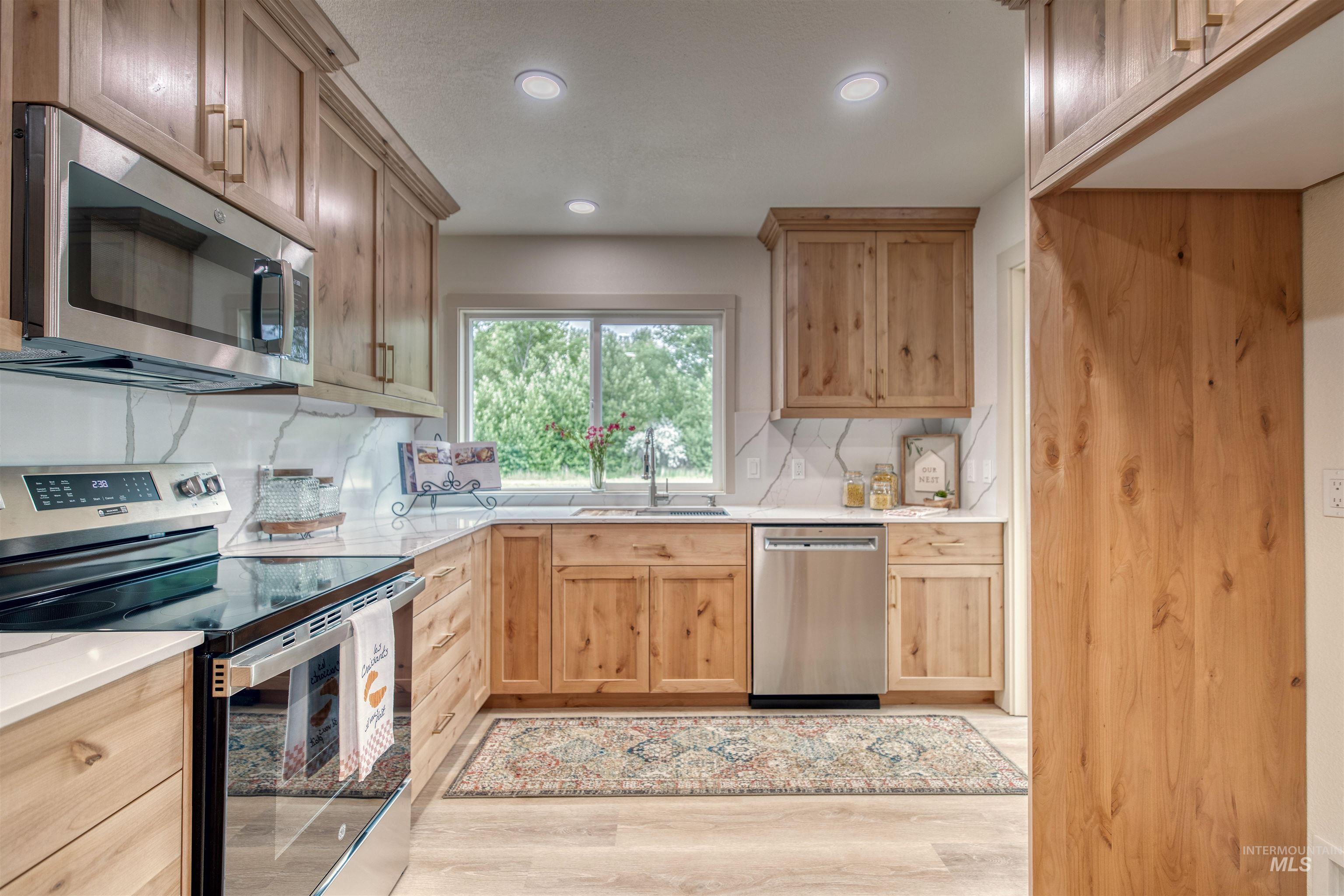 3131 Fuller Rd, Emmett, Idaho 83617, 3 Bedrooms, 2.5 Bathrooms, Residential For Sale, Price $825,000, 98946636