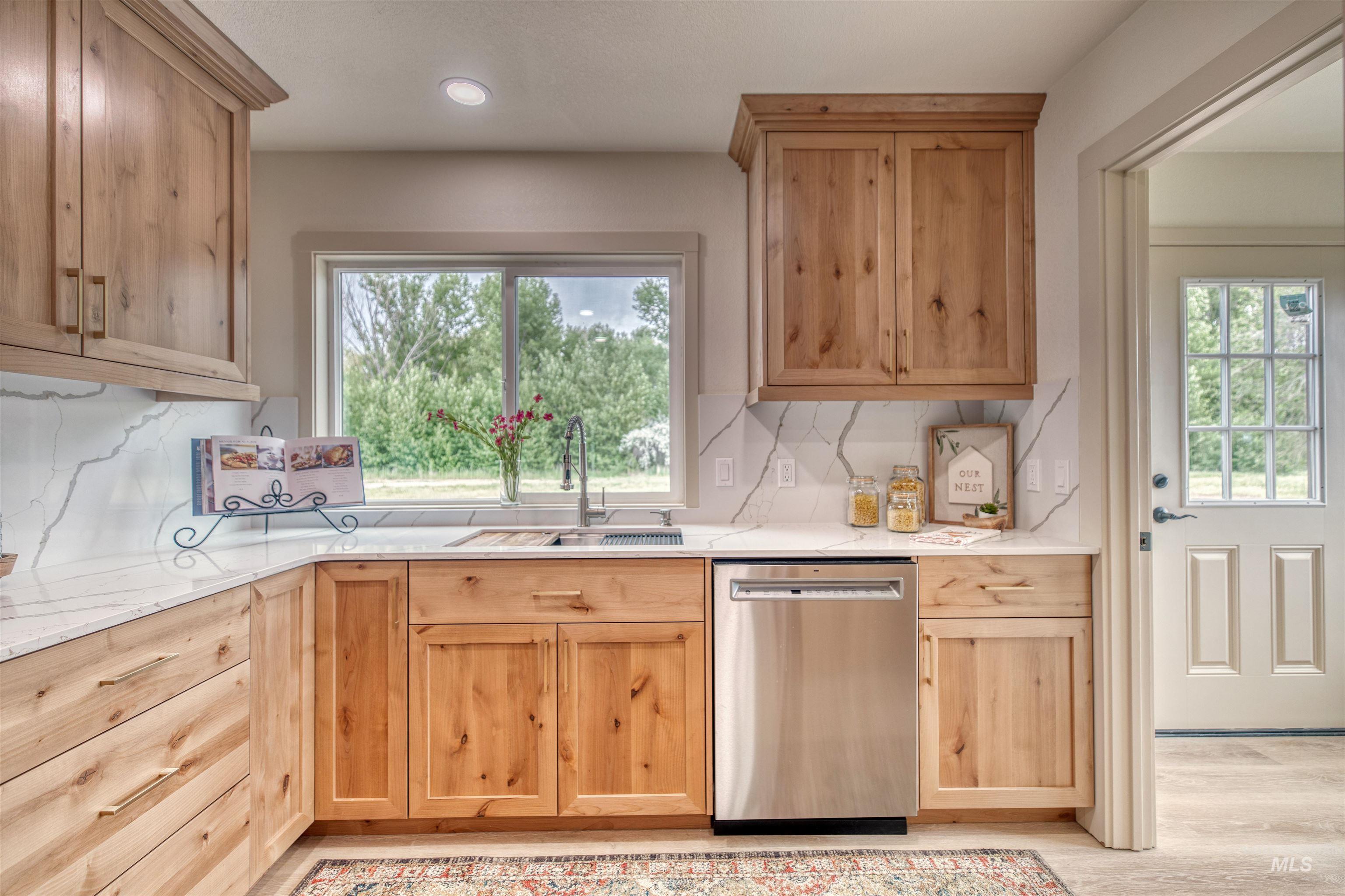3131 Fuller Rd, Emmett, Idaho 83617, 3 Bedrooms, 2.5 Bathrooms, Residential For Sale, Price $825,000, 98946636