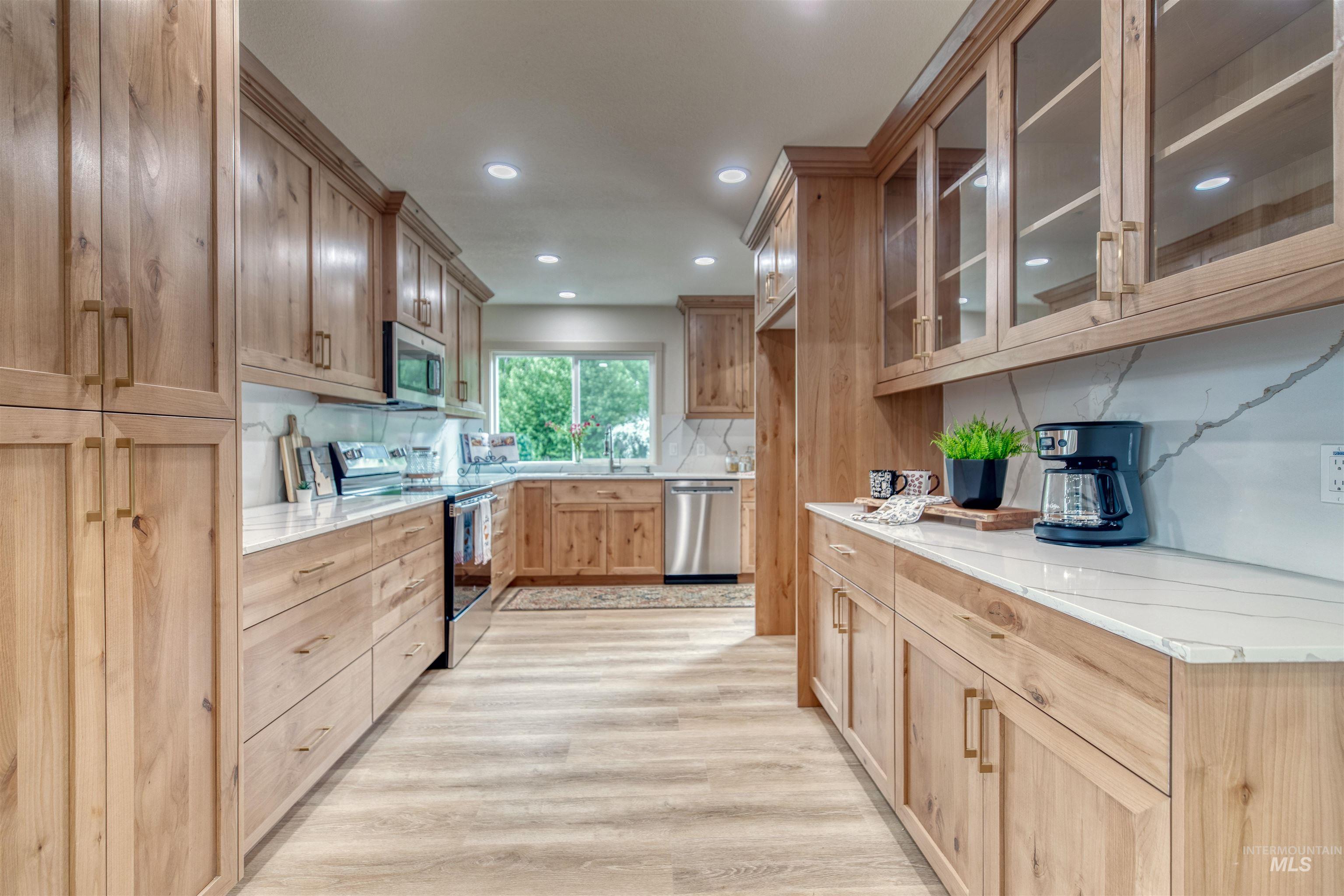 3131 Fuller Rd, Emmett, Idaho 83617, 3 Bedrooms, 2.5 Bathrooms, Residential For Sale, Price $825,000, 98946636