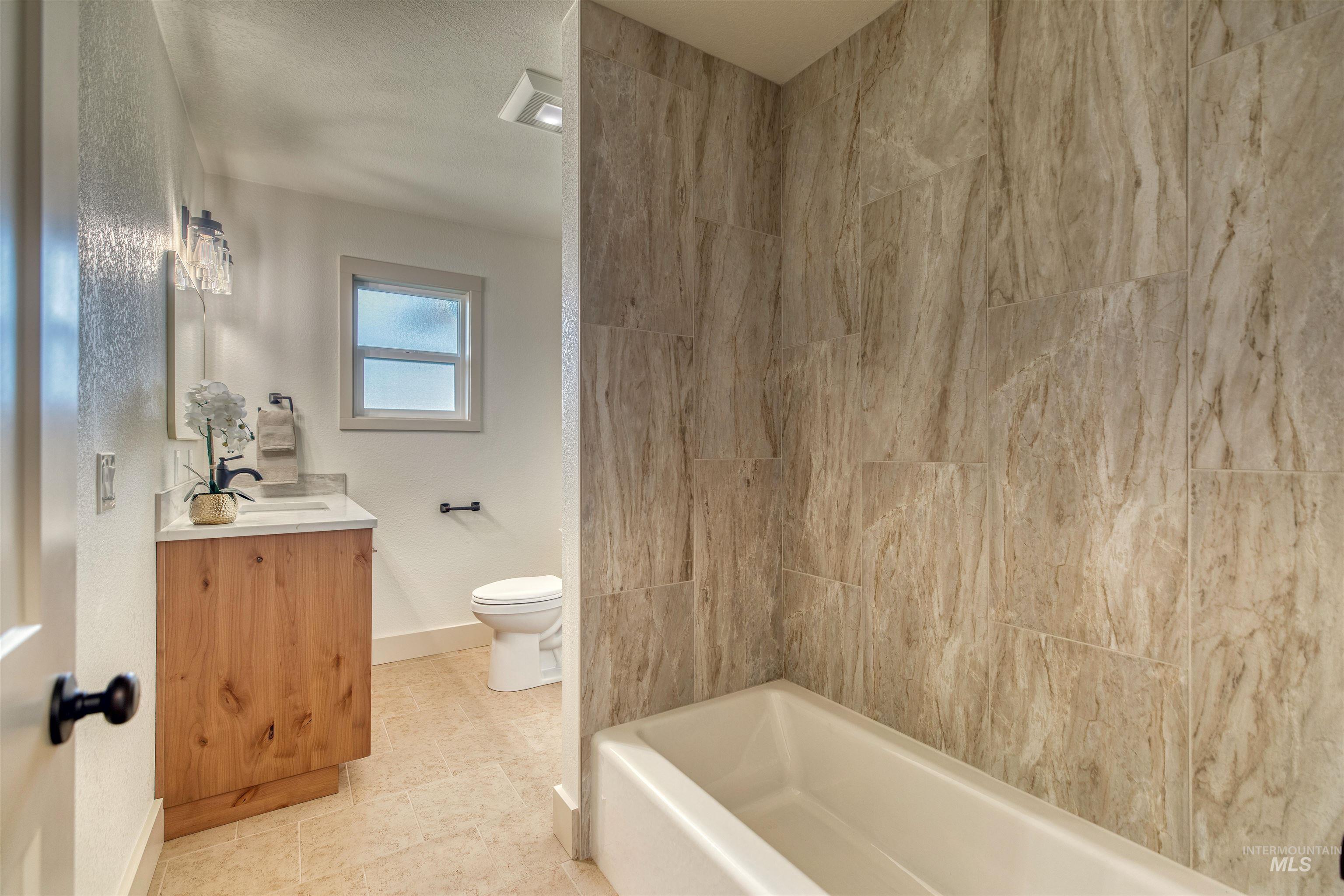 3131 Fuller Rd, Emmett, Idaho 83617, 3 Bedrooms, 2.5 Bathrooms, Residential For Sale, Price $825,000, 98946636