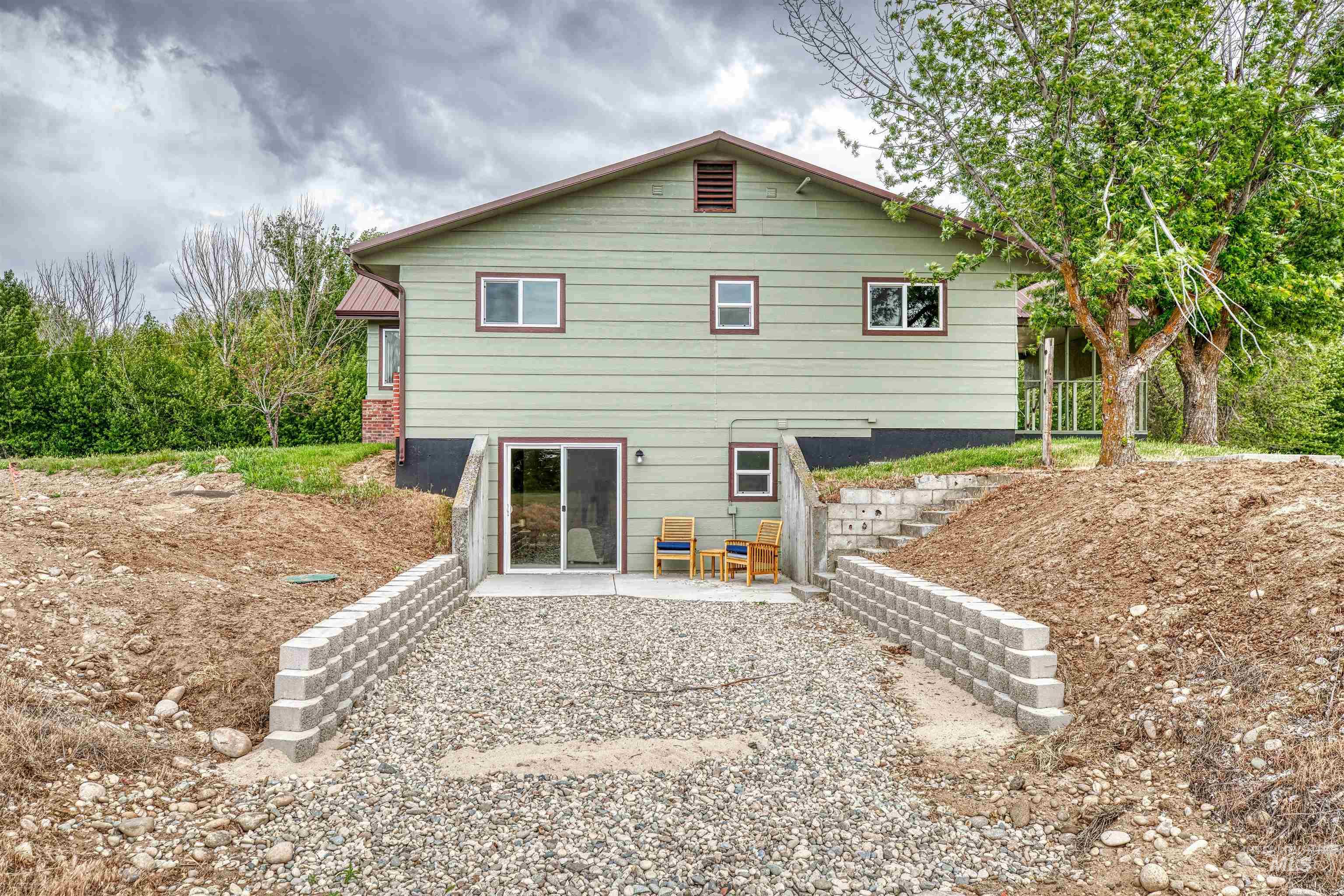 3131 Fuller Rd, Emmett, Idaho 83617, 3 Bedrooms, 2.5 Bathrooms, Residential For Sale, Price $825,000, 98946636
