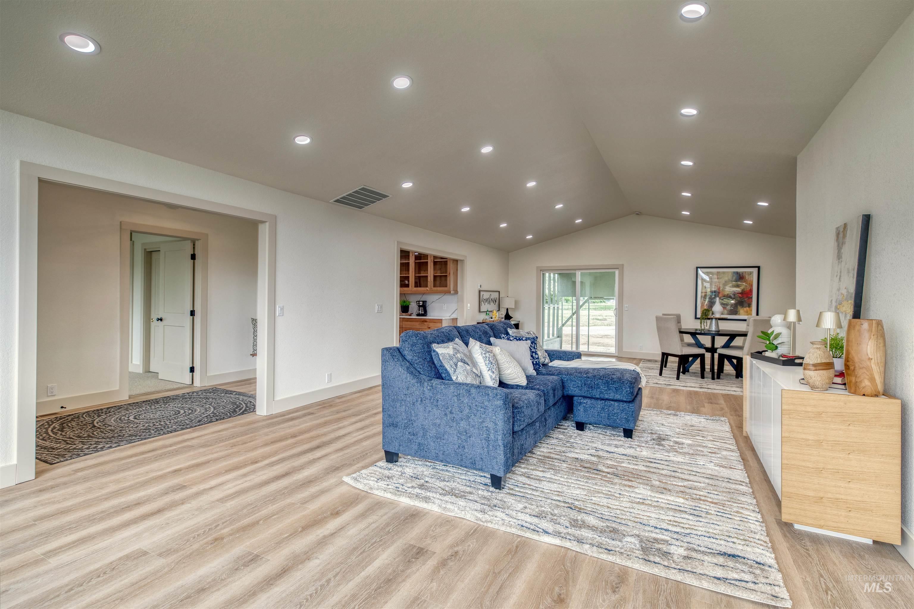 3131 Fuller Rd, Emmett, Idaho 83617, 3 Bedrooms, 2.5 Bathrooms, Residential For Sale, Price $825,000, 98946636