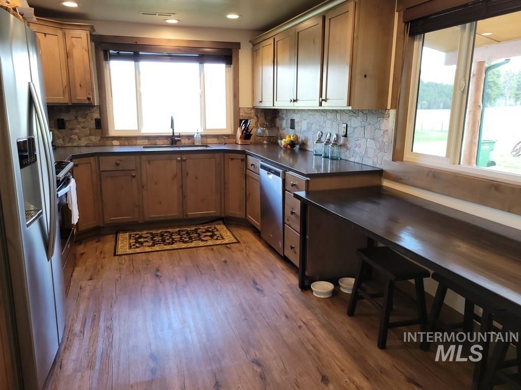 31/33 Bacon Creek Rd, Cascade, Idaho 83611, 8 Bedrooms, 9 Bathrooms, Farm & Ranch For Sale, Price $3,490,000, 98946655