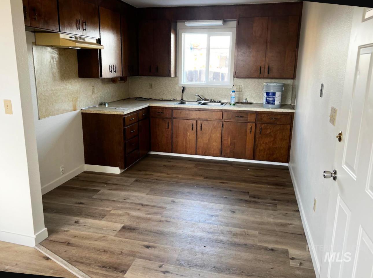 1020 S Maple St., Nampa, Idaho 83686, 2 Bedrooms, 1 Bathroom, Residential Income For Sale, Price $890,000, 98946673