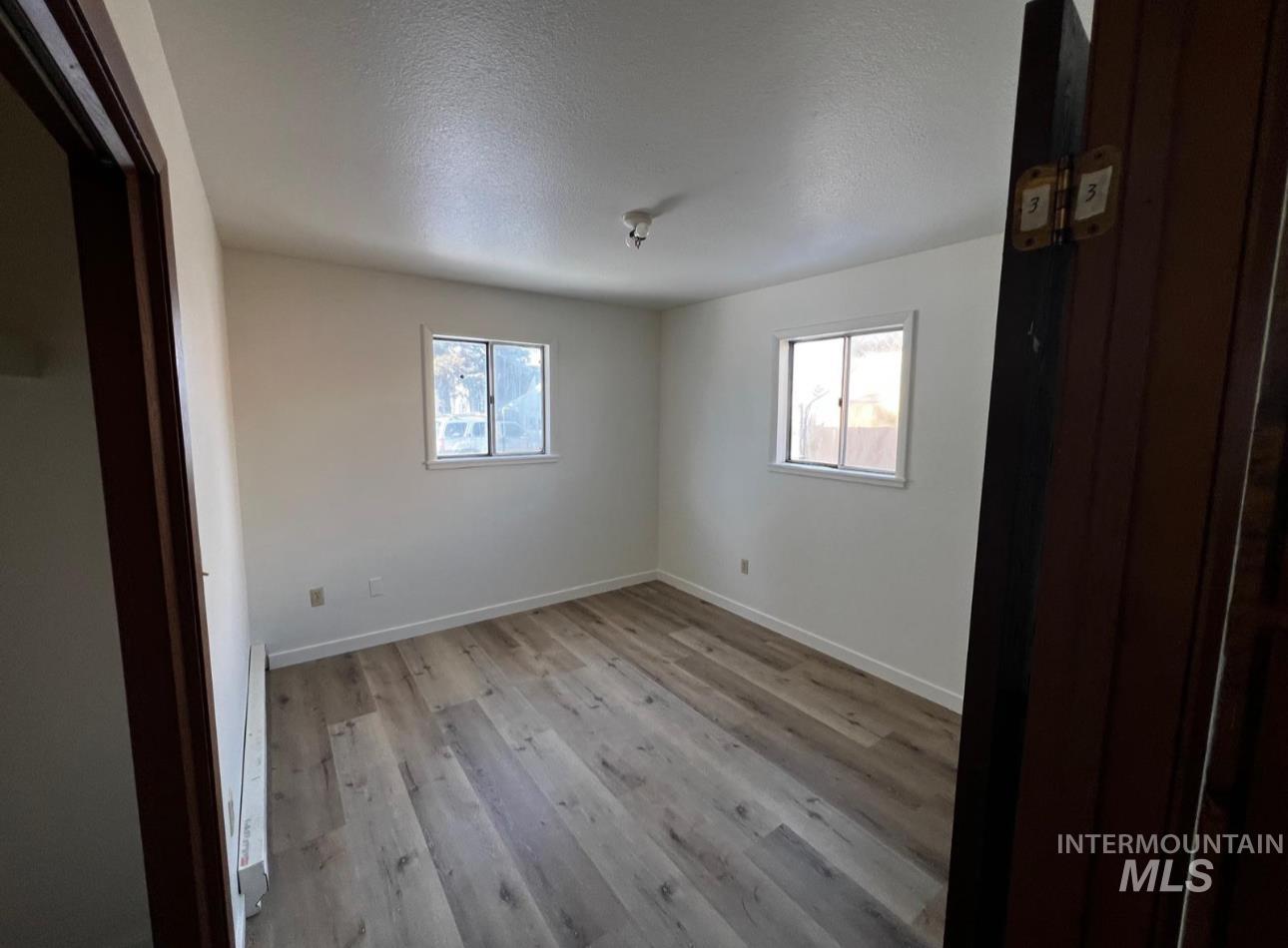 1020 S Maple St., Nampa, Idaho 83686, 2 Bedrooms, 1 Bathroom, Residential Income For Sale, Price $890,000, 98946673