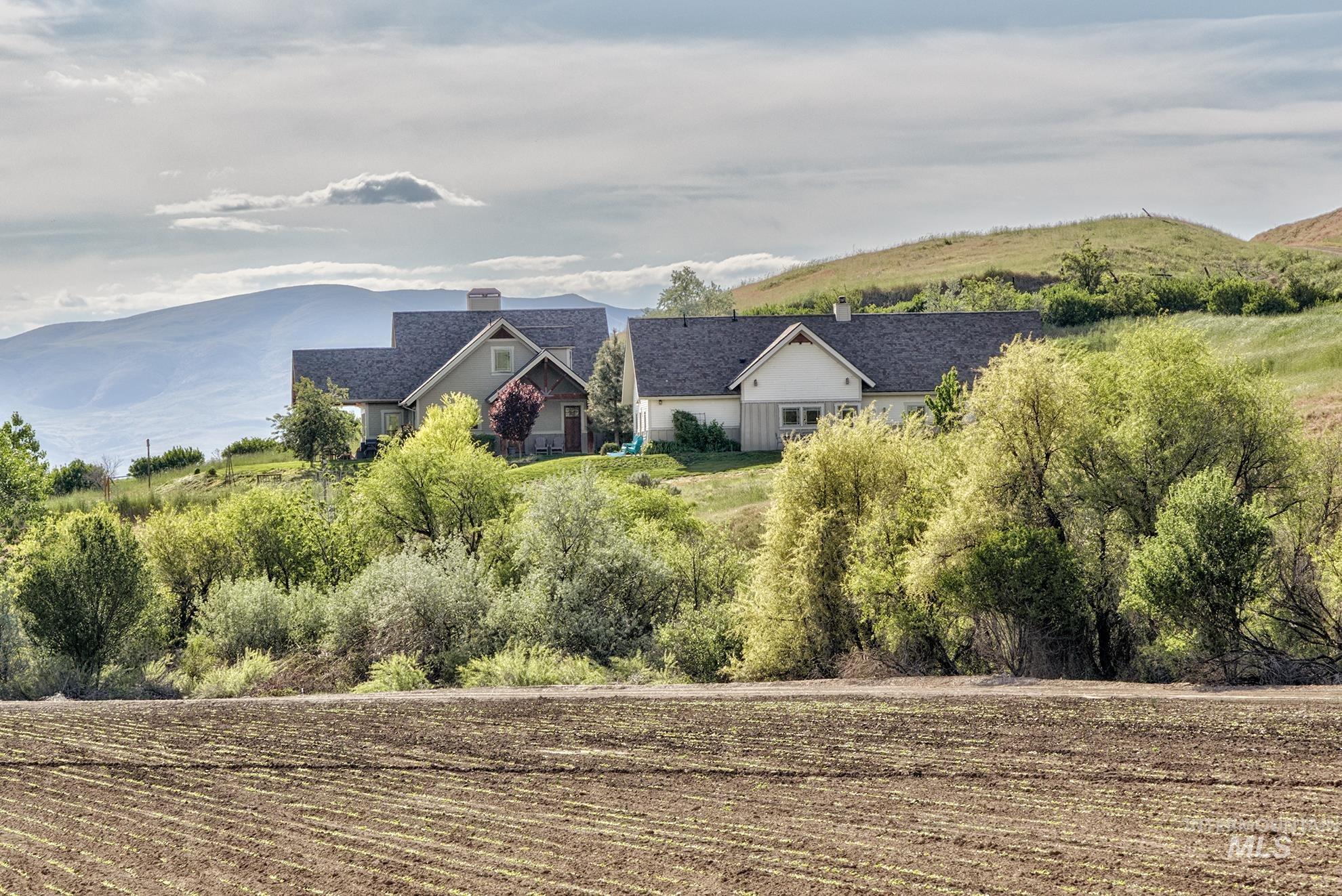 1179 Pleasant View Drive, Weiser, Idaho 83672, 7 Bedrooms, 5 Bathrooms, Residential For Sale, Price $1,395,000, 98946704