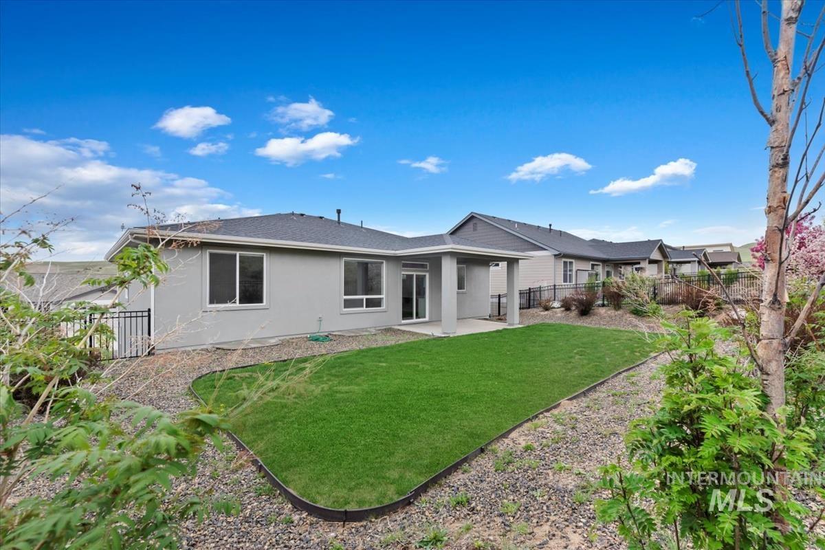 19322 N Shepherds Pie Pl, Boise, Idaho 83714, 4 Bedrooms, 3 Bathrooms, Residential For Sale, Price $718,000, 98946705