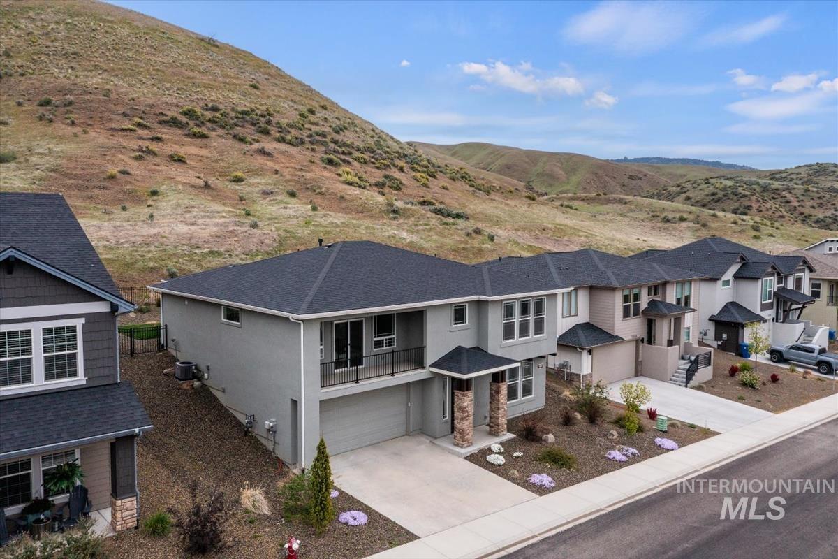 19322 N Shepherds Pie Pl, Boise, Idaho 83714, 4 Bedrooms, 3 Bathrooms, Residential For Sale, Price $718,000, 98946705