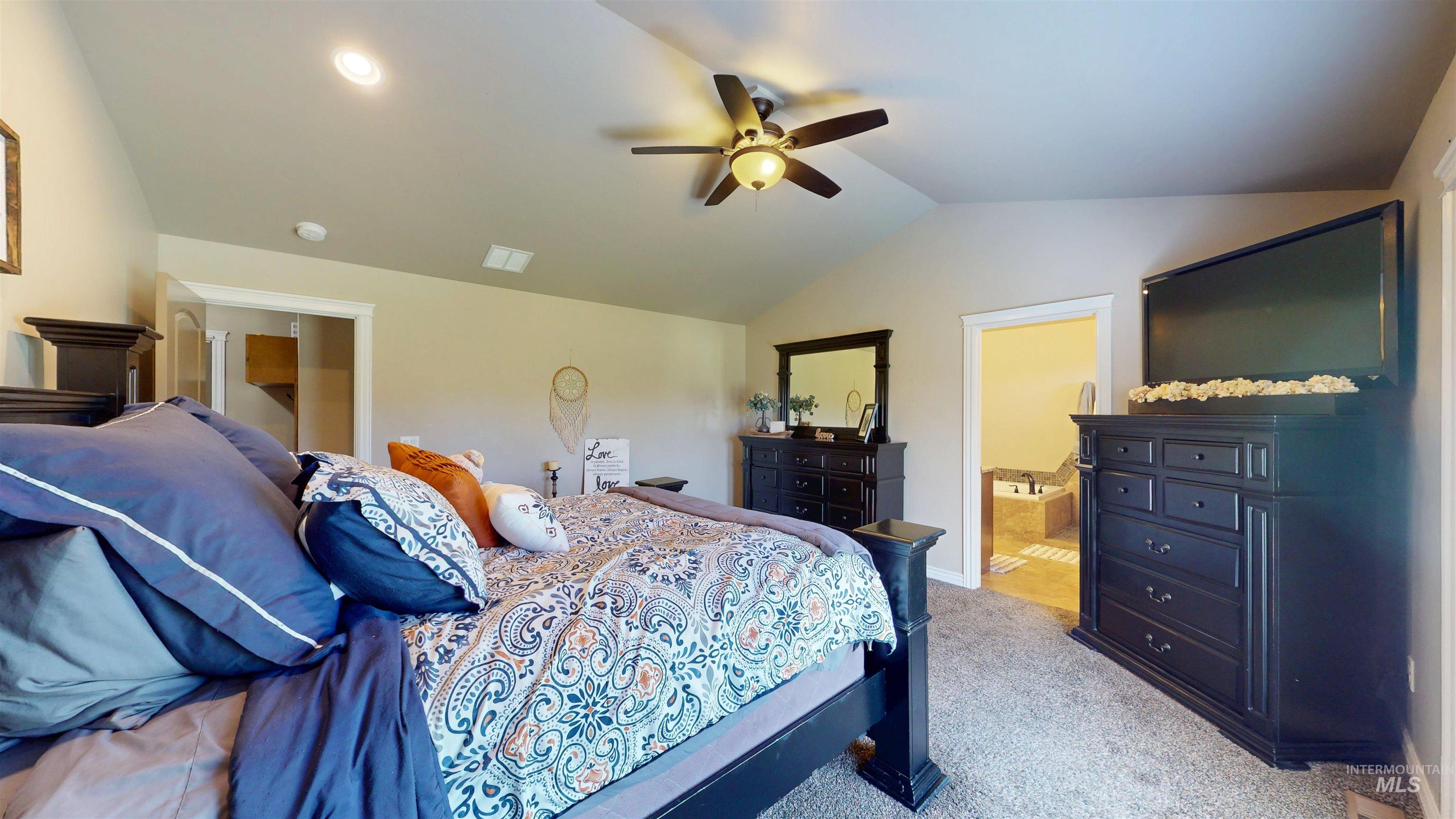 3634 E 3892 N, Kimberly, Idaho 83341, 6 Bedrooms, 4 Bathrooms, Residential For Sale, Price $925,000, 98946713