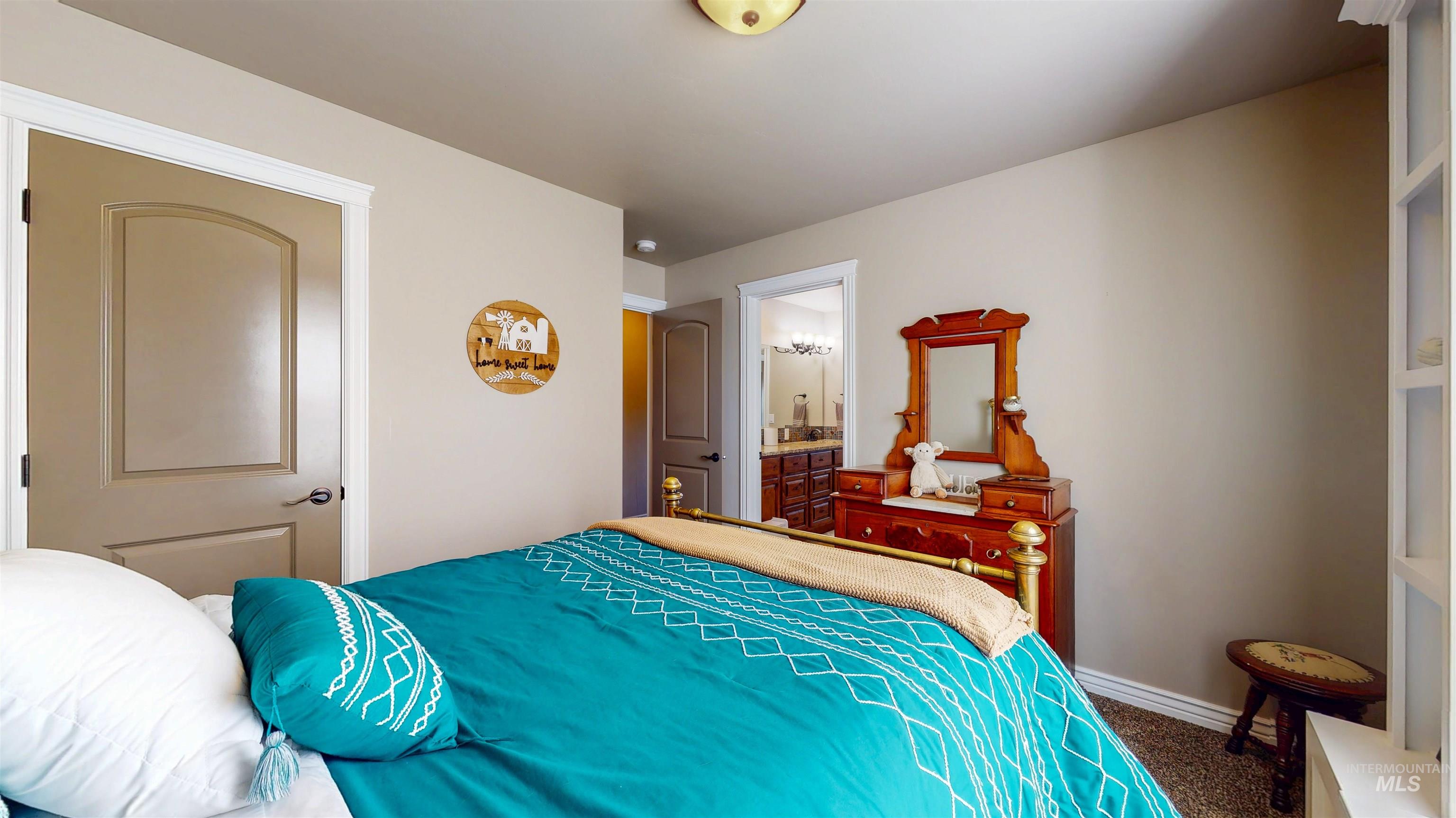 3634 E 3892 N, Kimberly, Idaho 83341, 6 Bedrooms, 4 Bathrooms, Residential For Sale, Price $925,000, 98946713