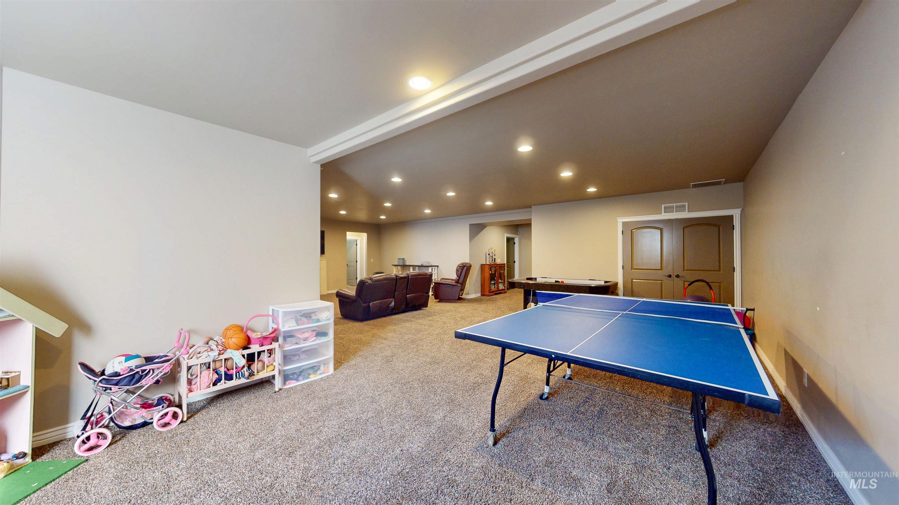 3634 E 3892 N, Kimberly, Idaho 83341, 6 Bedrooms, 4 Bathrooms, Residential For Sale, Price $925,000, 98946713