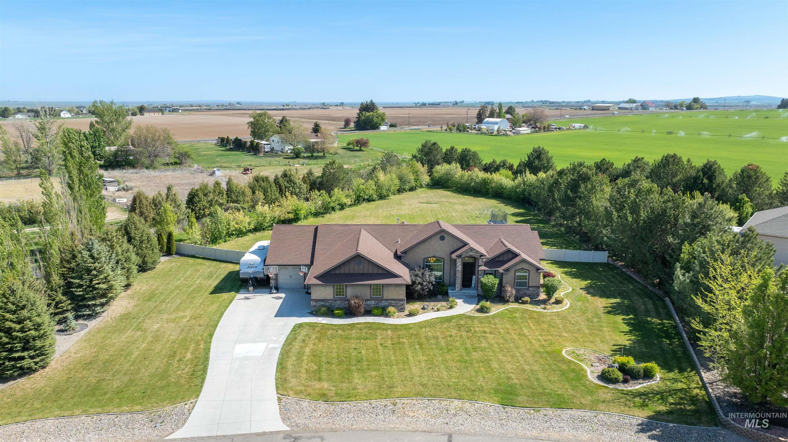 3634 E 3892 N, Kimberly, Idaho 83341, 6 Bedrooms, 4 Bathrooms, Residential For Sale, Price $925,000, 98946713