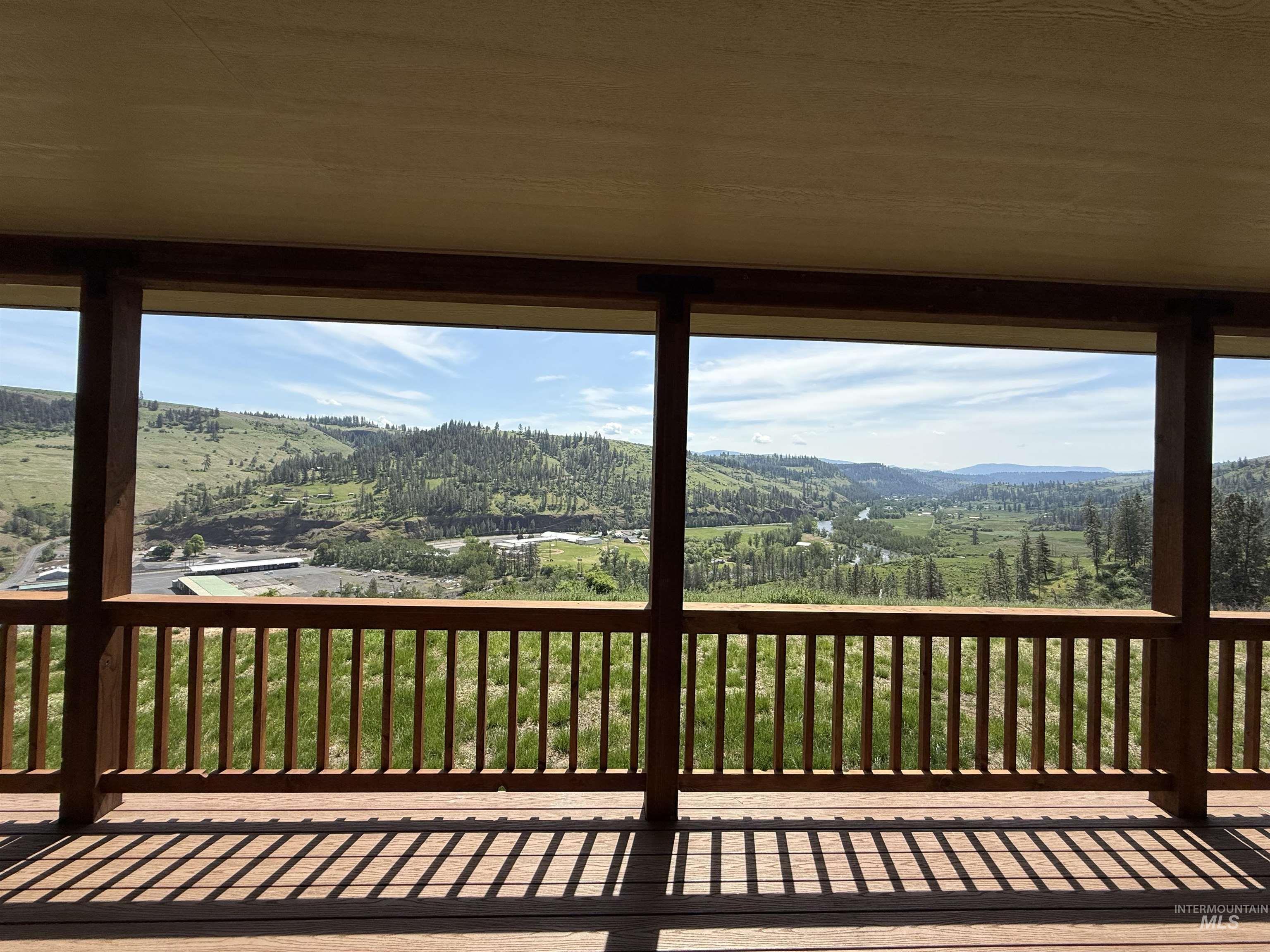 240 Canyon Drive, Kooskia, Idaho 83539, 4 Bedrooms, 2 Bathrooms, Residential For Sale, Price $549,900, 98946714