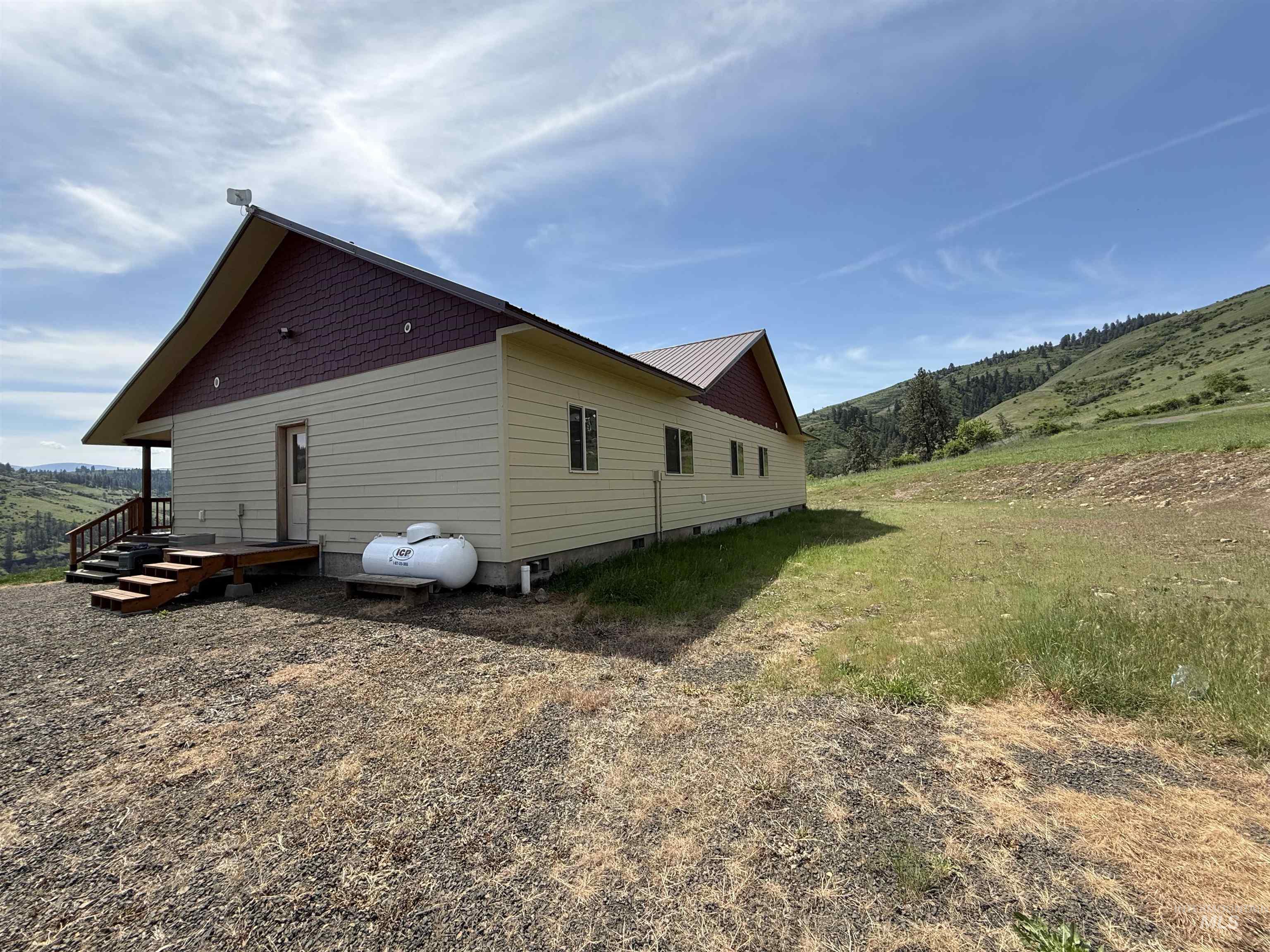 240 Canyon Drive, Kooskia, Idaho 83539, 4 Bedrooms, 2 Bathrooms, Residential For Sale, Price $549,900, 98946714