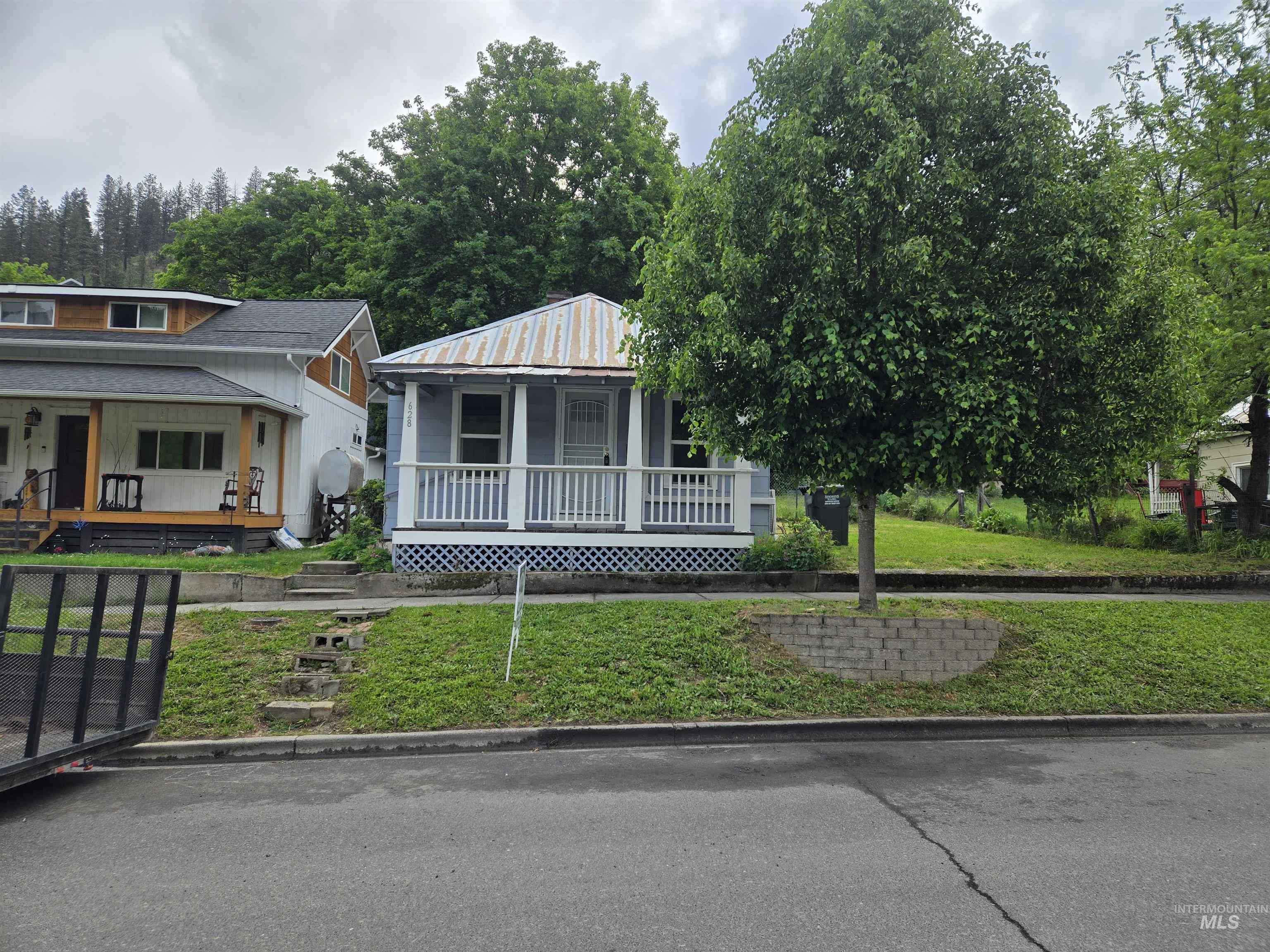 628 Main Street, Orofino, Idaho 83544, 2 Bedrooms, 1 Bathroom, Residential For Sale, Price $195,000, 98946722