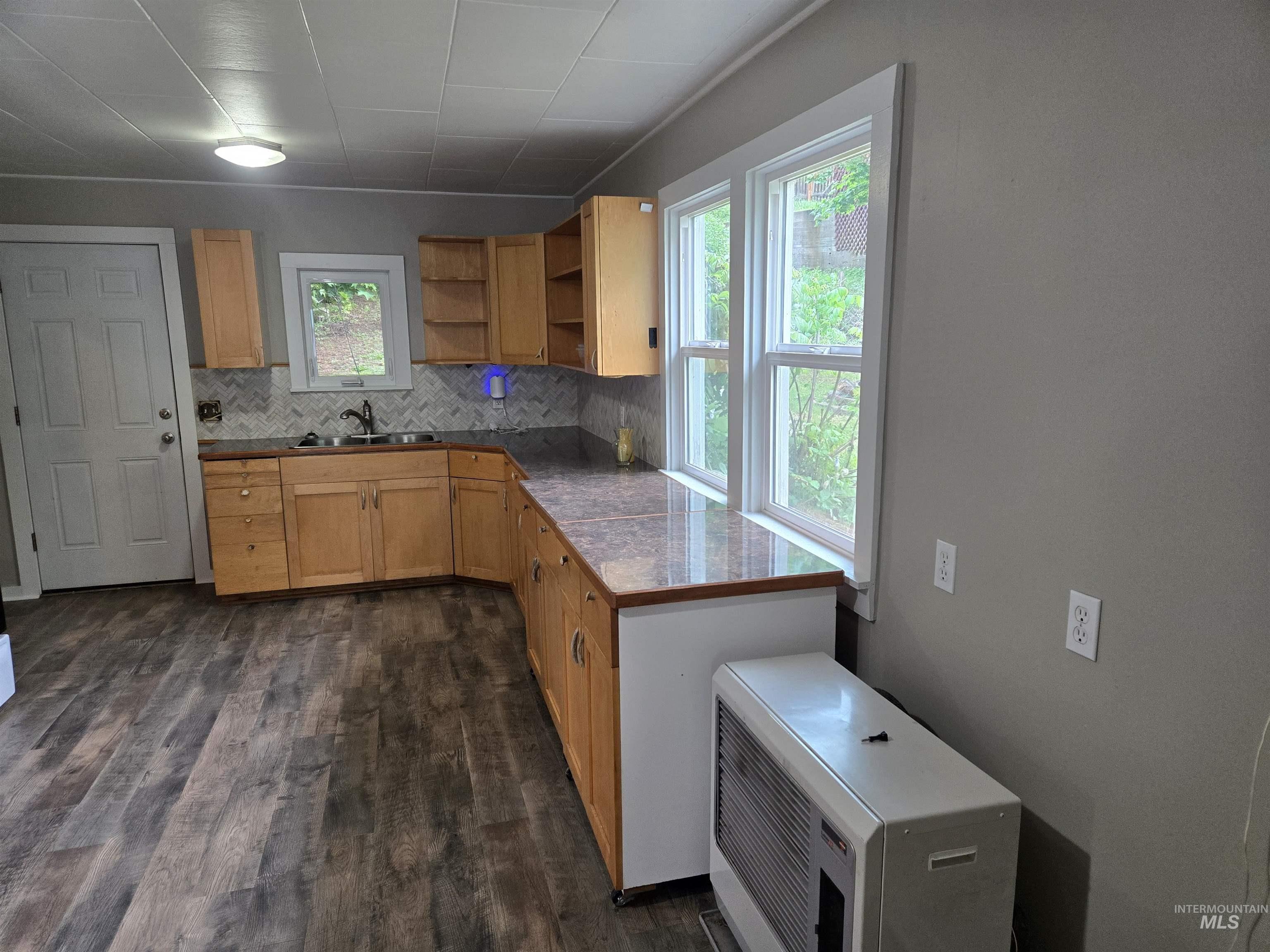 628 Main Street, Orofino, Idaho 83544, 2 Bedrooms, 1 Bathroom, Residential For Sale, Price $195,000, 98946722