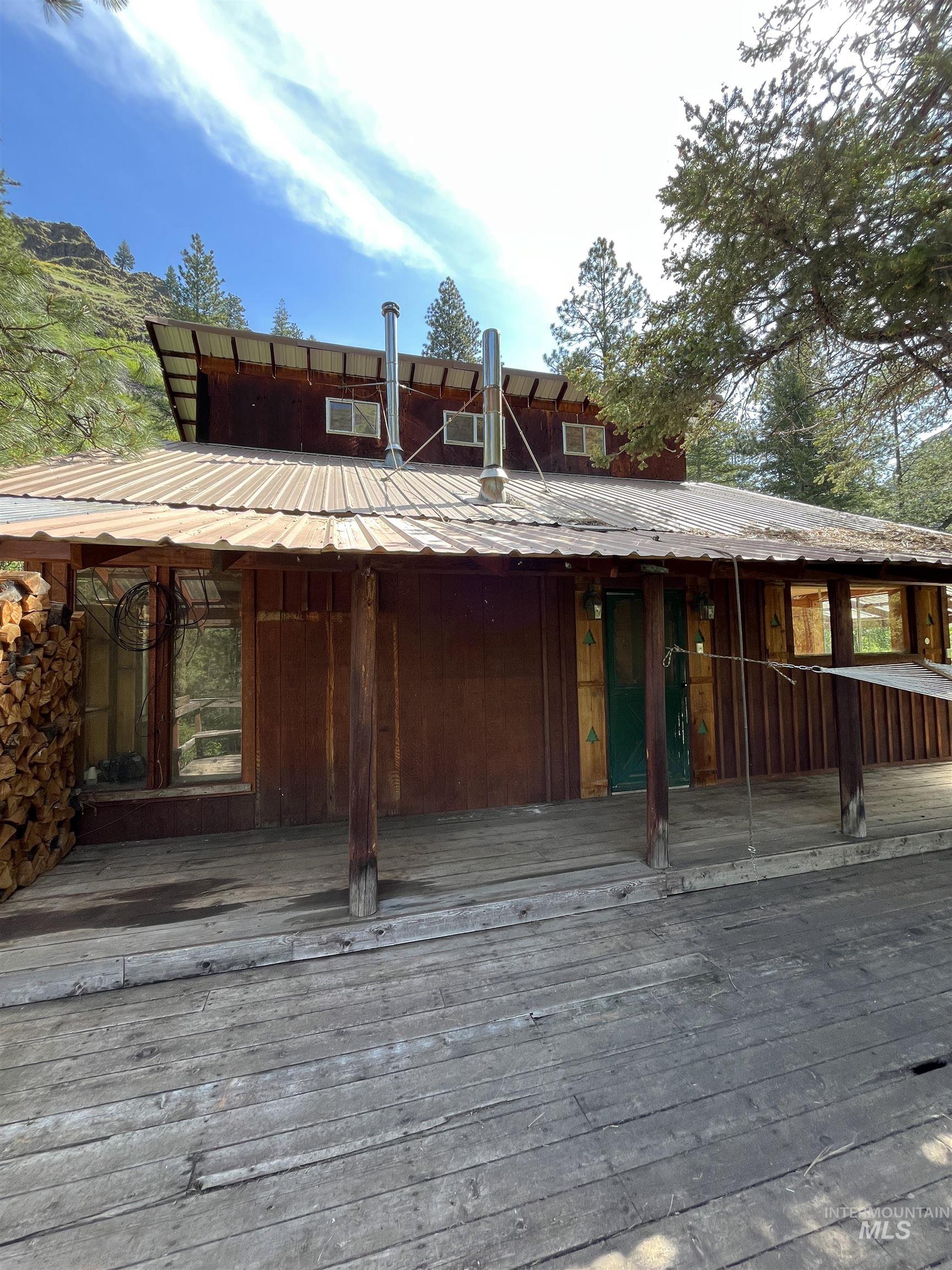 545 Getta Creek Rd, CottonWood, Idaho 83522, 3 Bedrooms, 1 Bathroom, Residential For Sale, Price $240,000, 98946731