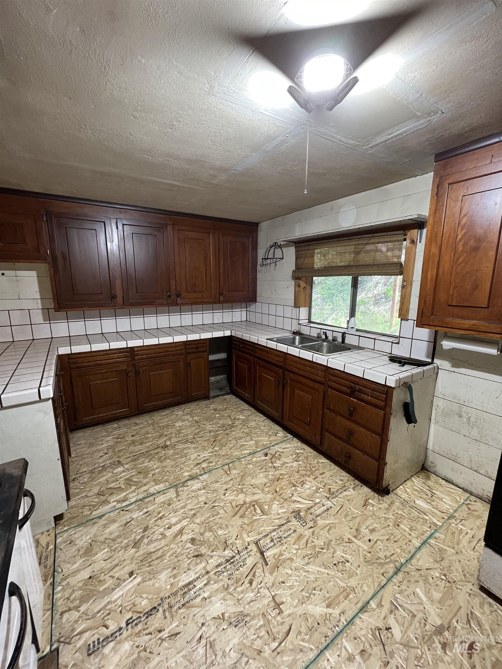545 Getta Creek Rd, CottonWood, Idaho 83522, 3 Bedrooms, 1 Bathroom, Residential For Sale, Price $240,000, 98946731