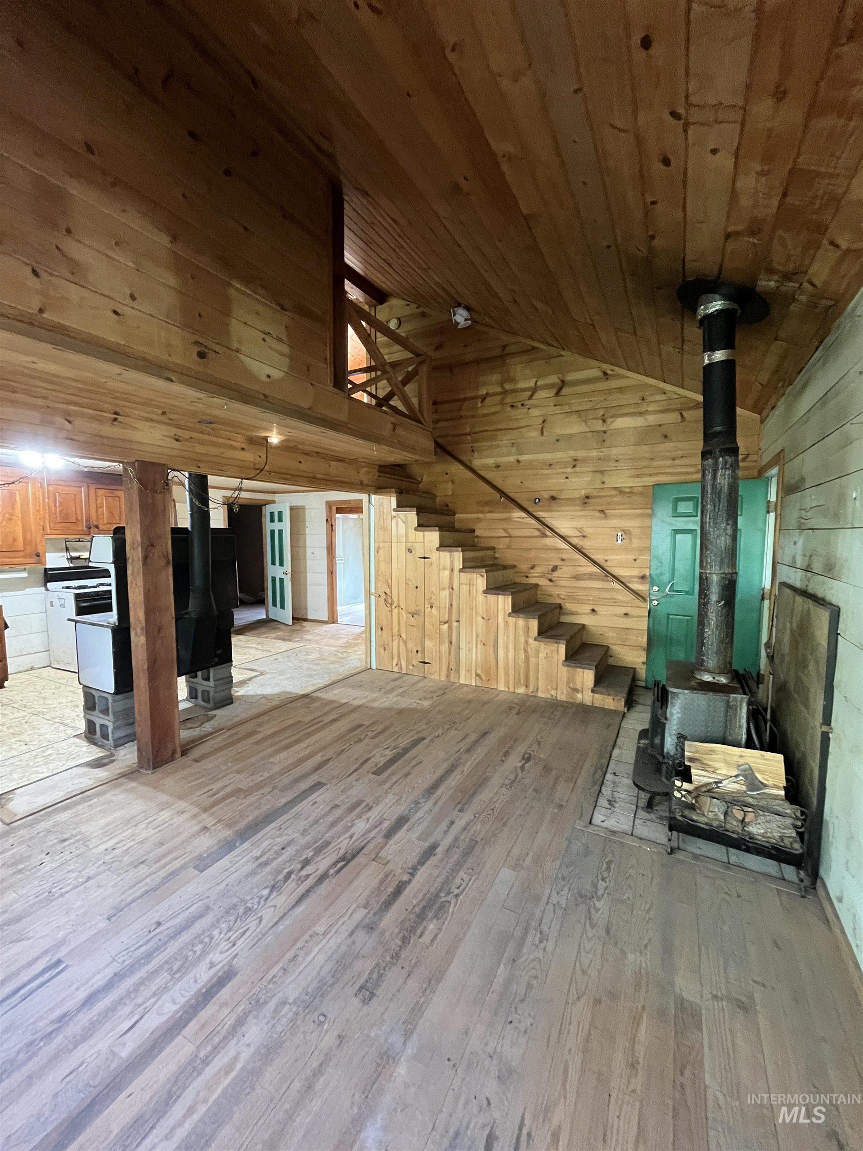 545 Getta Creek Rd, CottonWood, Idaho 83522, 3 Bedrooms, 1 Bathroom, Residential For Sale, Price $240,000, 98946731