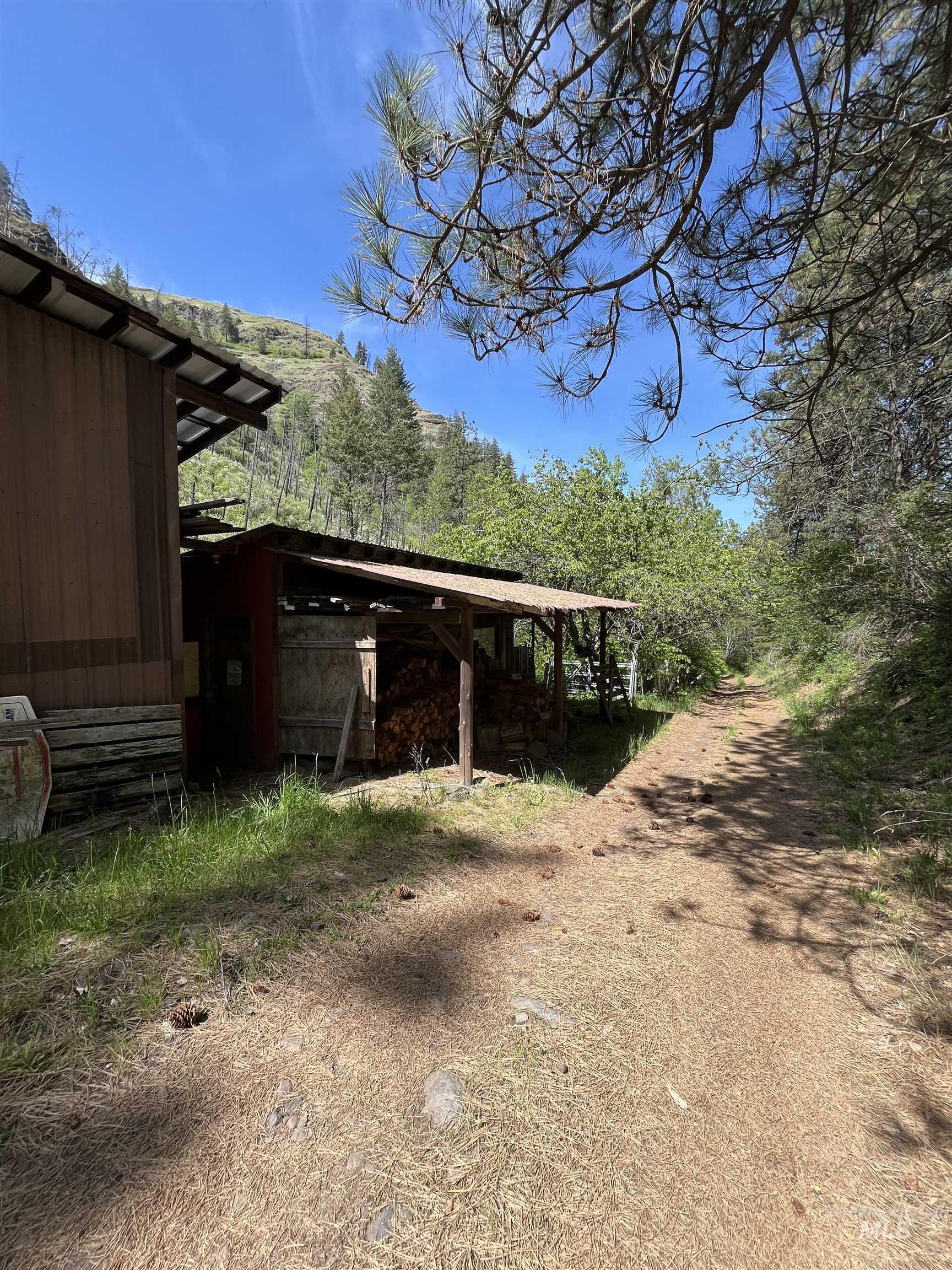 545 Getta Creek Rd, CottonWood, Idaho 83522, 3 Bedrooms, 1 Bathroom, Residential For Sale, Price $240,000, 98946731