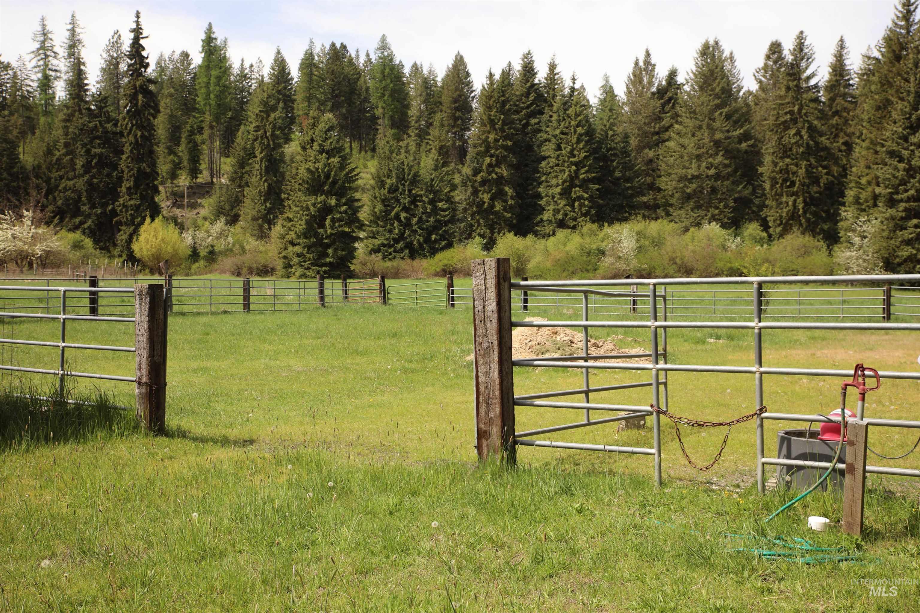 1021 Claypit Rd, Troy, Idaho 83871, 3 Bedrooms, 2 Bathrooms, Farm & Ranch For Sale, Price $865,000, 98946751