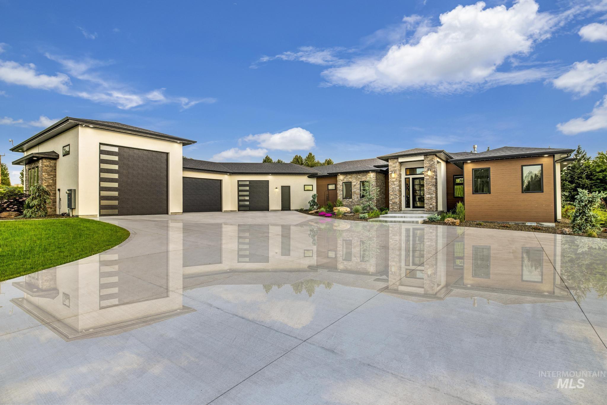 50 Creekside Circle, Hagerman, Idaho 83332, 4 Bedrooms, 3 Bathrooms, Residential For Sale, Price $1,050,000, 98946766