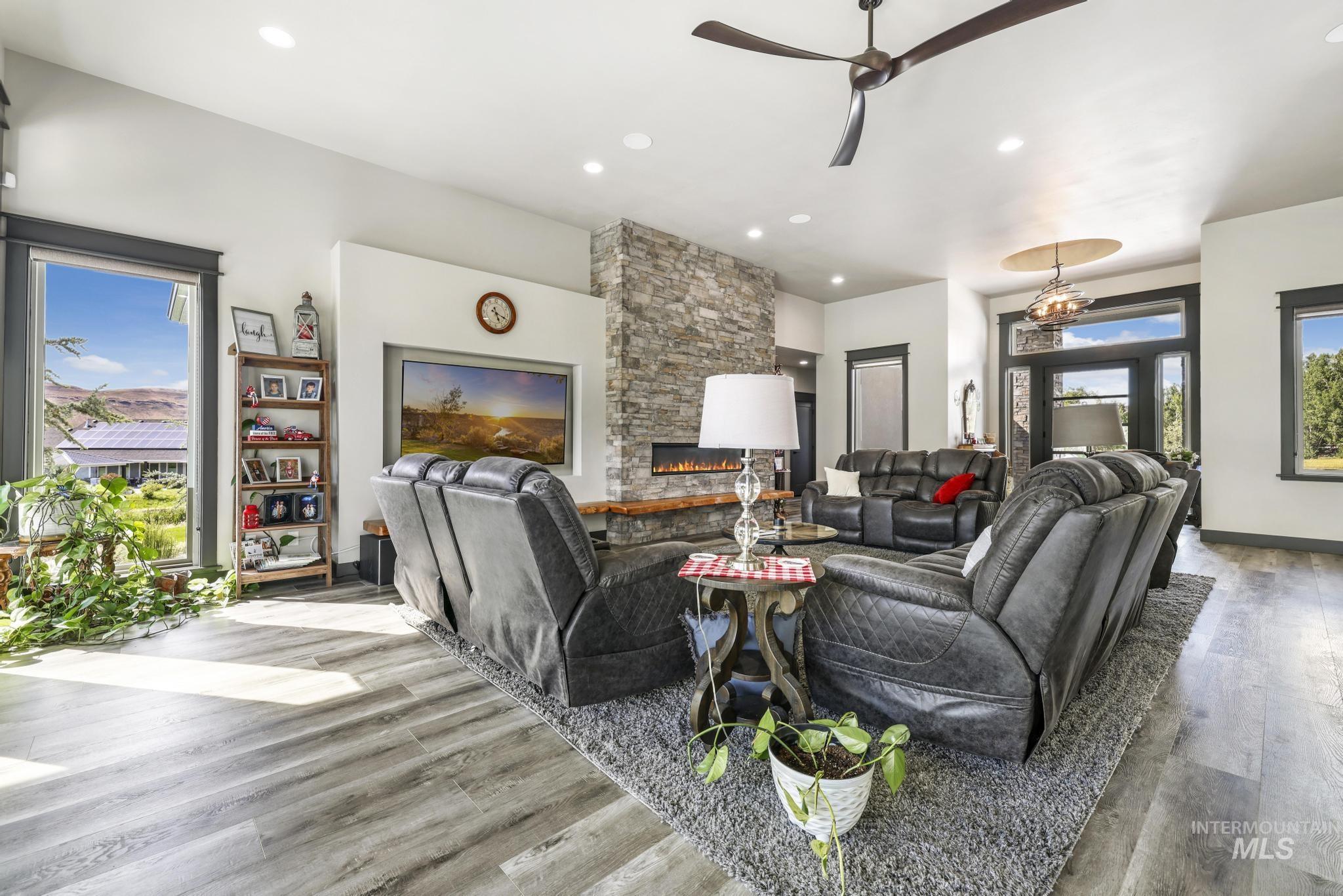 50 Creekside Circle, Hagerman, Idaho 83332, 4 Bedrooms, 3 Bathrooms, Residential For Sale, Price $1,050,000, 98946766