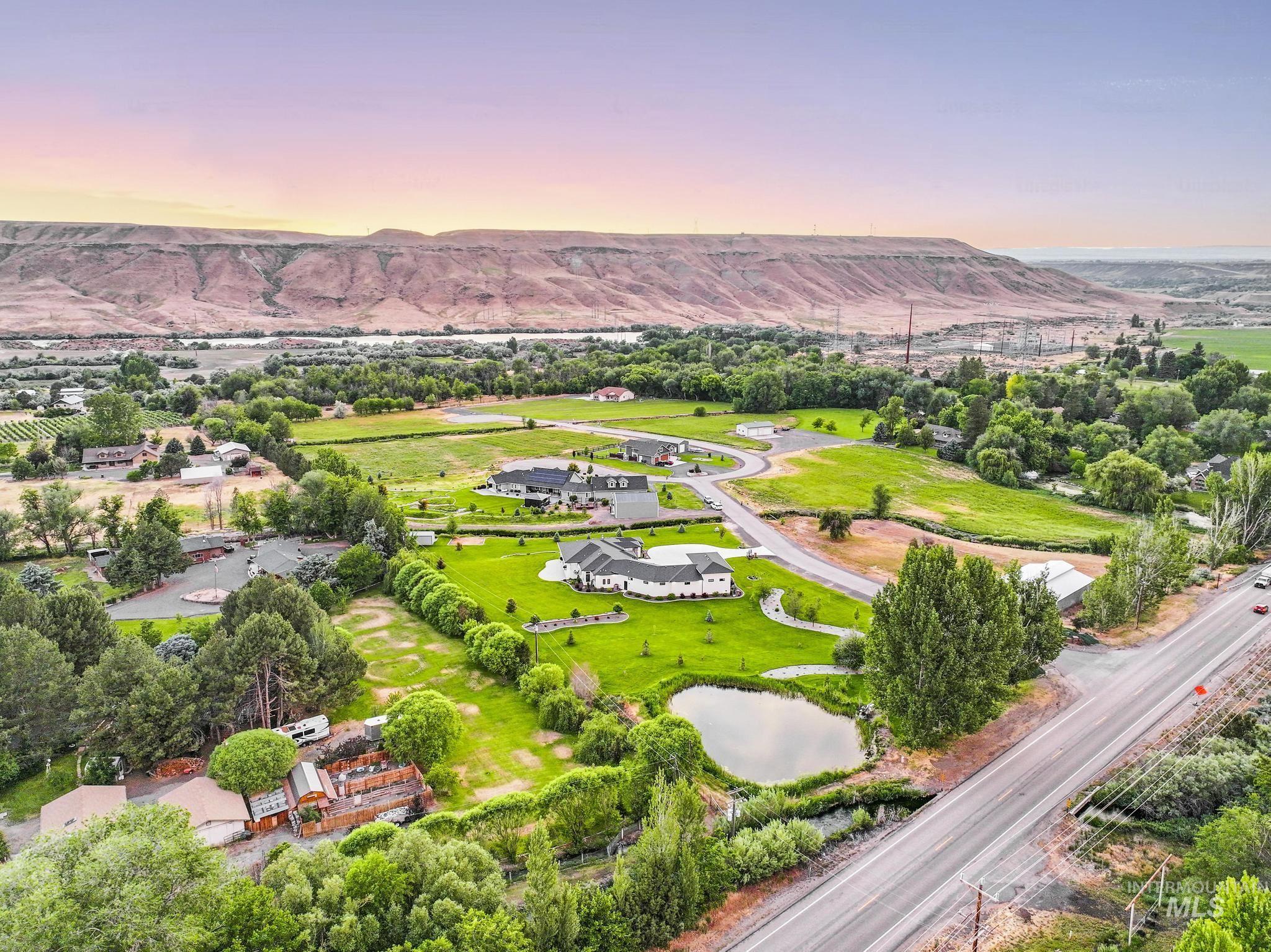 50 Creekside Circle, Hagerman, Idaho 83332, 4 Bedrooms, 3 Bathrooms, Residential For Sale, Price $1,050,000, 98946766