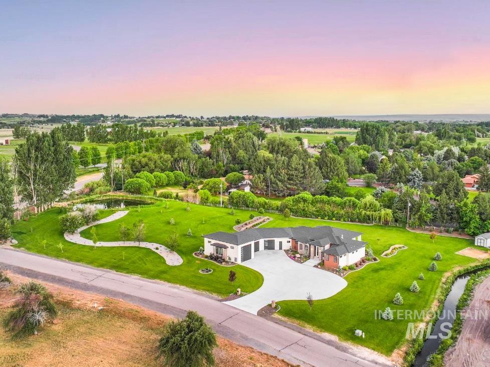 50 Creekside Circle, Hagerman, Idaho 83332, 4 Bedrooms, 3 Bathrooms, Residential For Sale, Price $1,050,000, 98946766