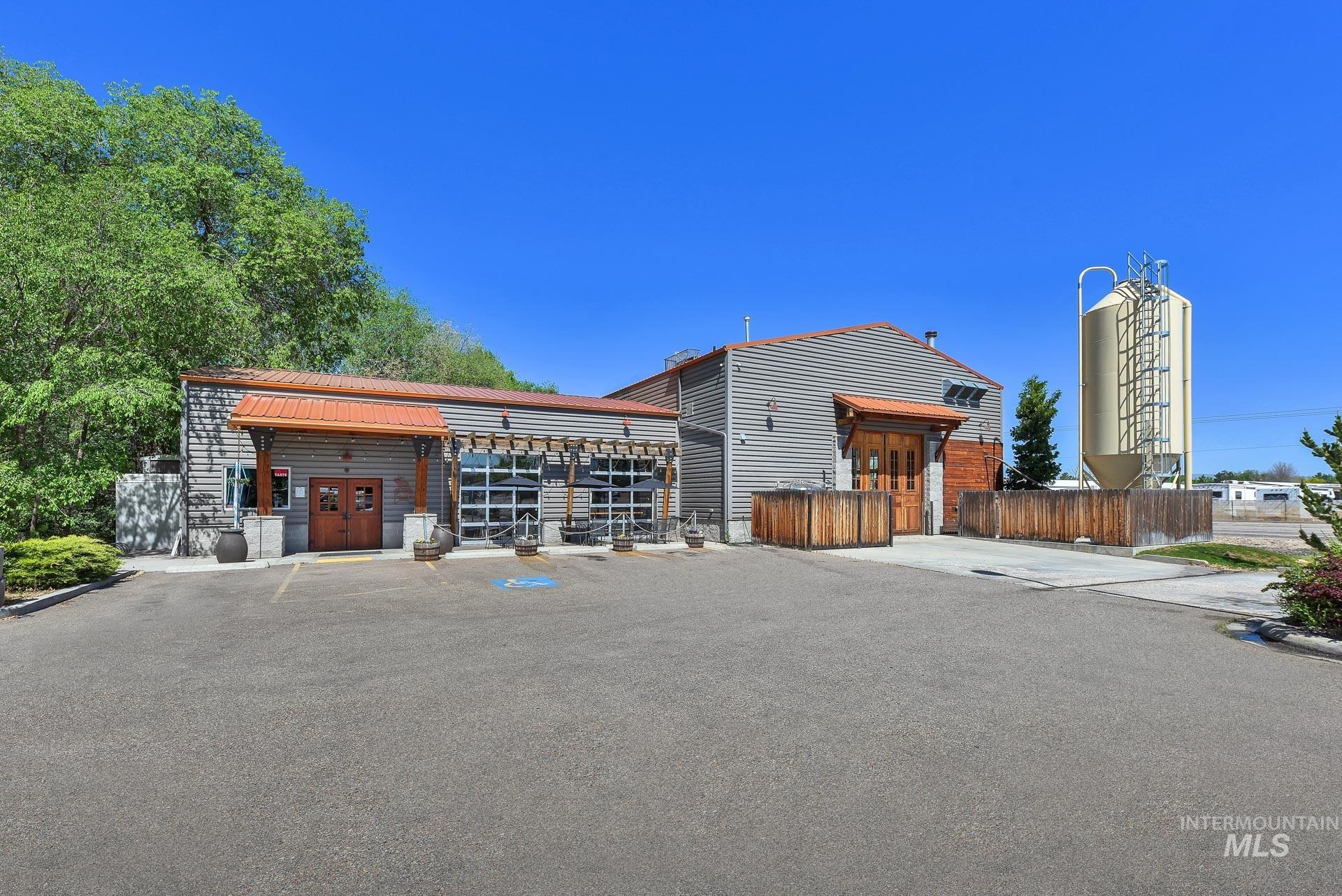 9719 W W Chinden Blvd, Boise, Idaho 83714, Business/Commercial For Sale, Price $2,425,000, 98946775