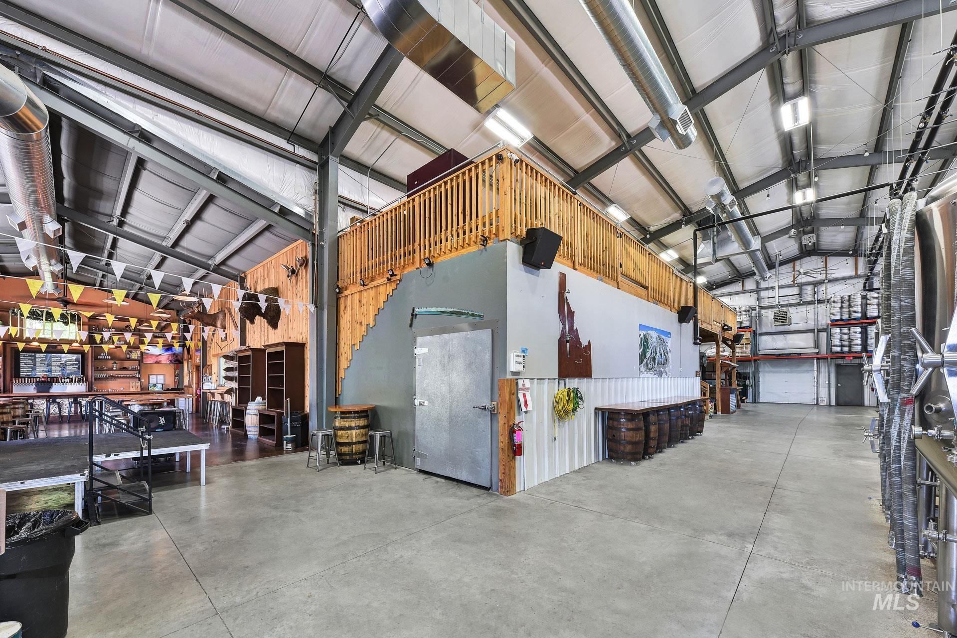 9719 W W Chinden Blvd, Boise, Idaho 83714, Business/Commercial For Sale, Price $2,425,000, 98946775