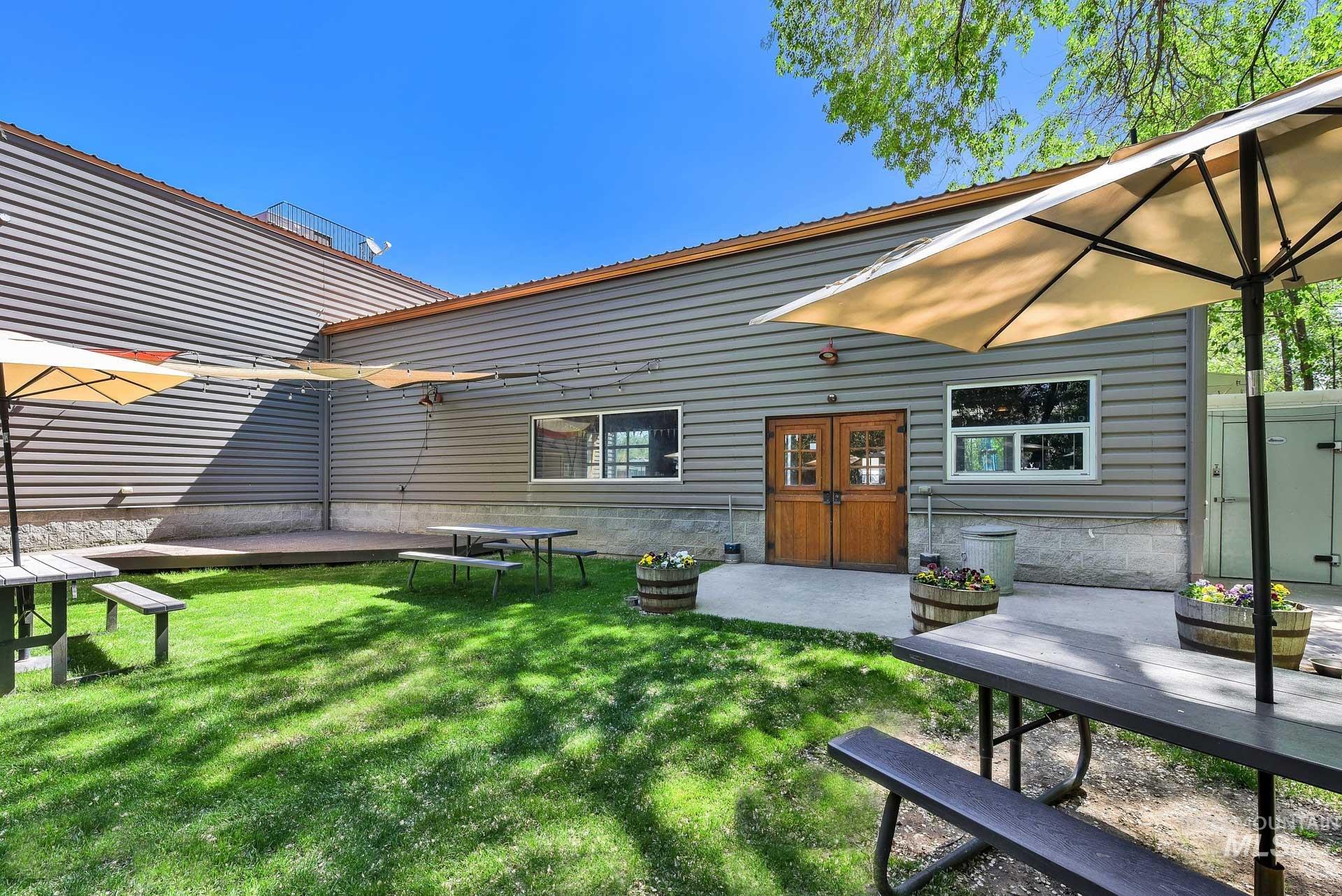 9719 W W Chinden Blvd, Boise, Idaho 83714, Business/Commercial For Sale, Price $2,425,000, 98946775