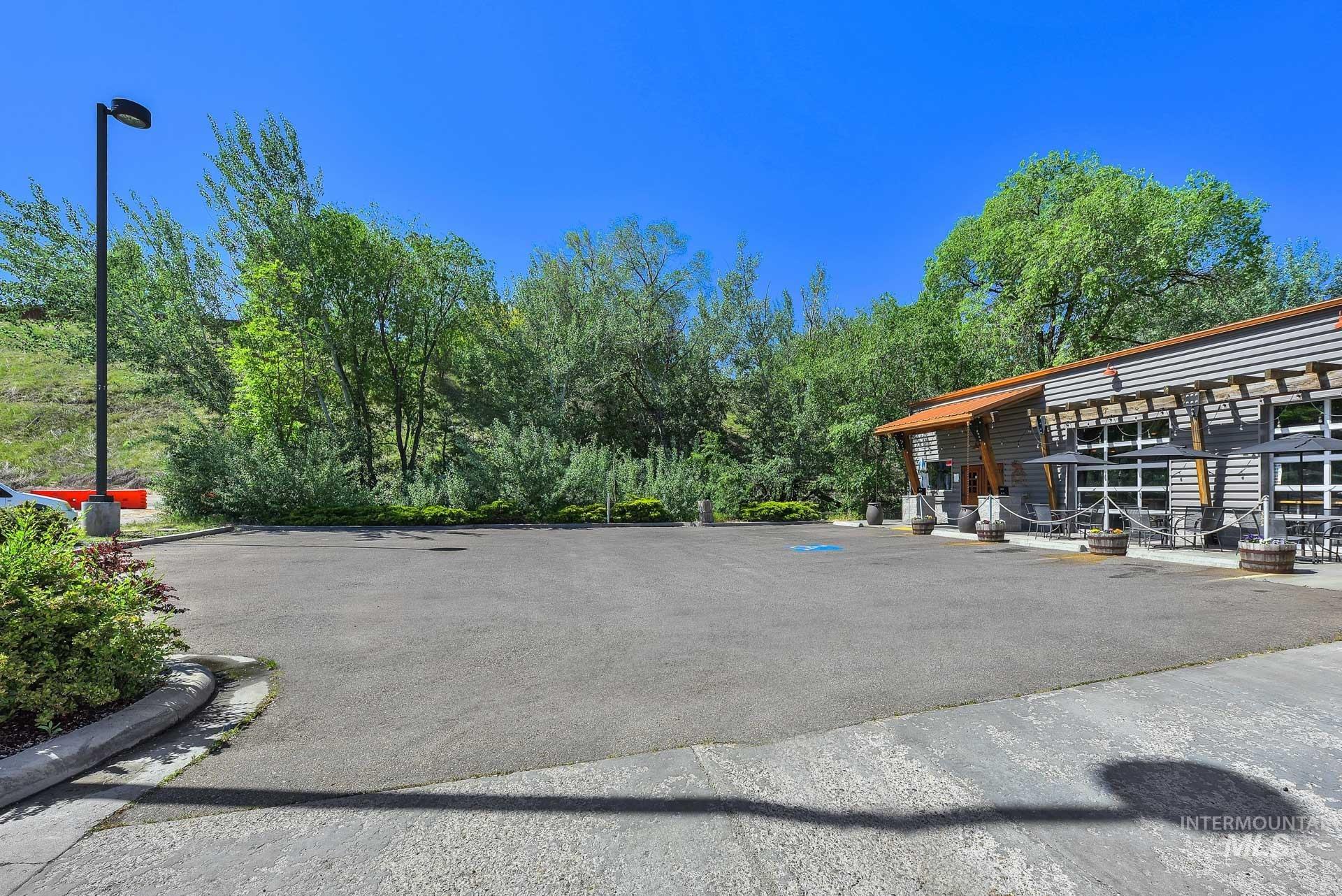 9719 W W Chinden Blvd, Boise, Idaho 83714, Business/Commercial For Sale, Price $2,425,000, 98946775