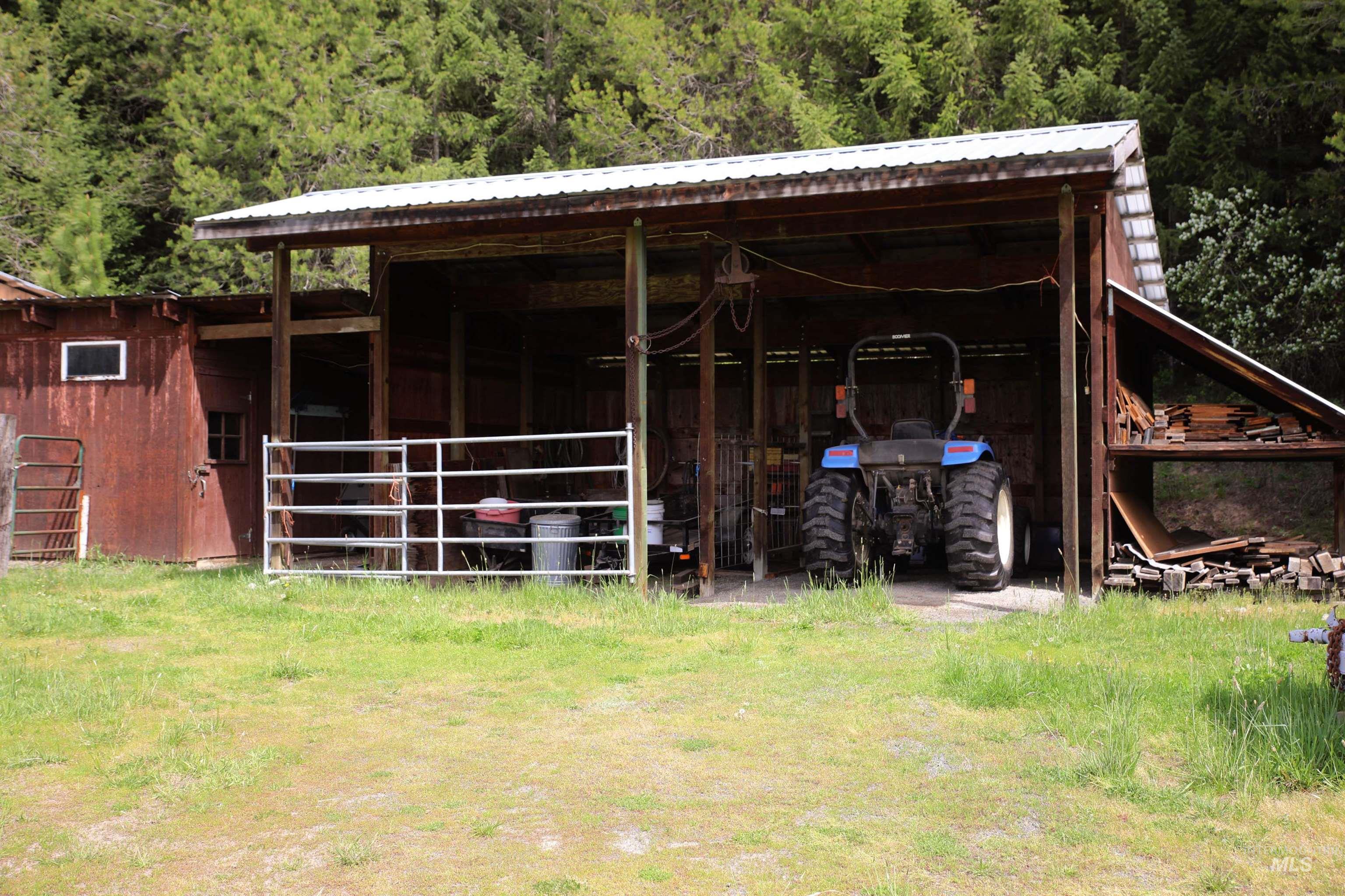 1021 Claypit Rd, Troy, Idaho 83871, 3 Bedrooms, 2 Bathrooms, Residential For Sale, Price $825,000, 98946788