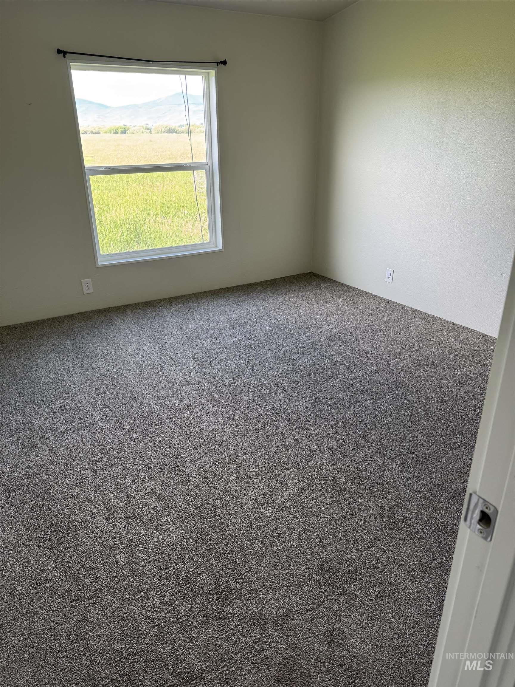 501 Timber Ave, Fairfield, Idaho 83327, 3 Bedrooms, 2 Bathrooms, Residential For Sale, Price $258,000, 98946797