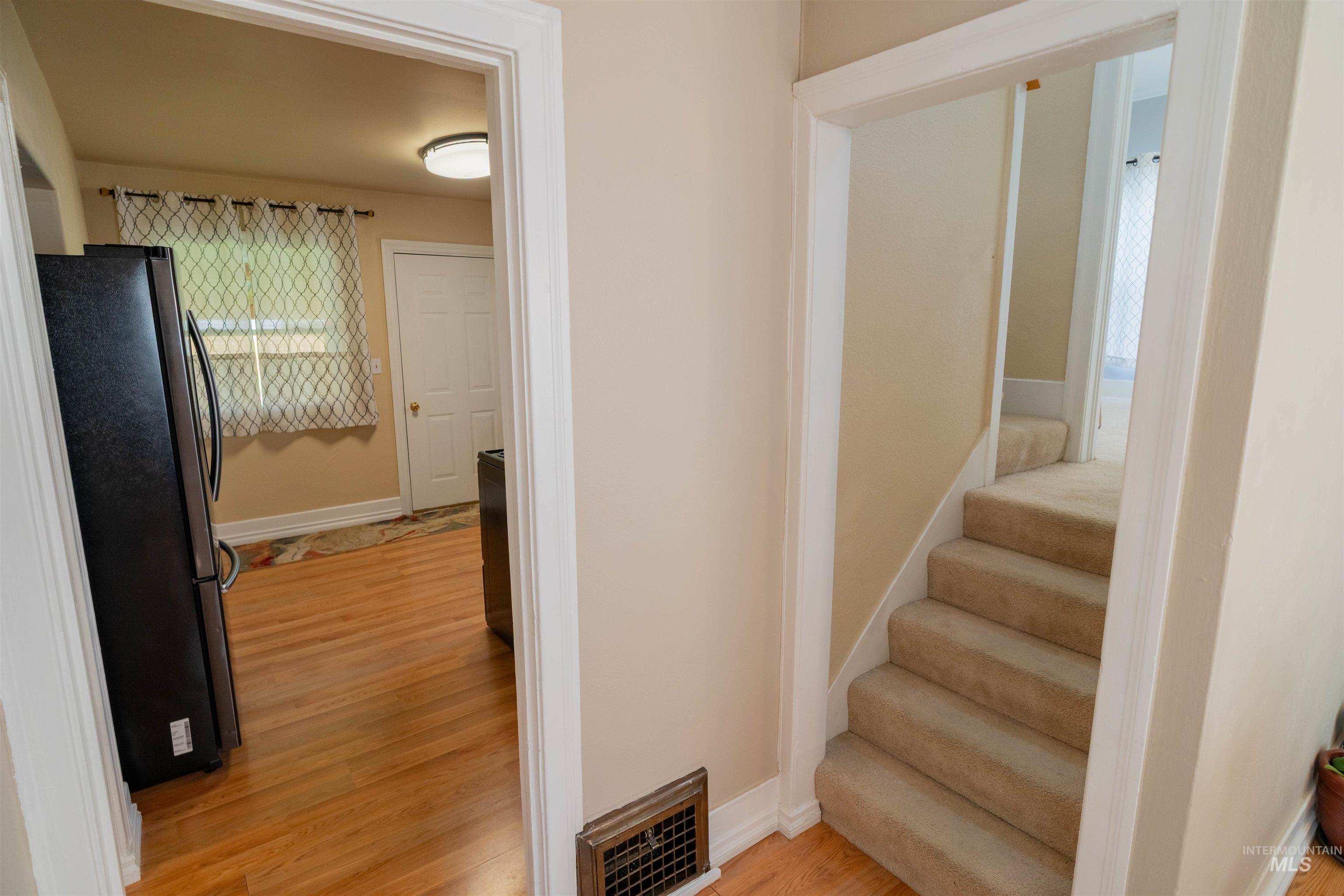 1212 14th St, Lewiston, Idaho 83501, 4 Bedrooms, 2 Bathrooms, Residential For Sale, Price $375,000, 98946808