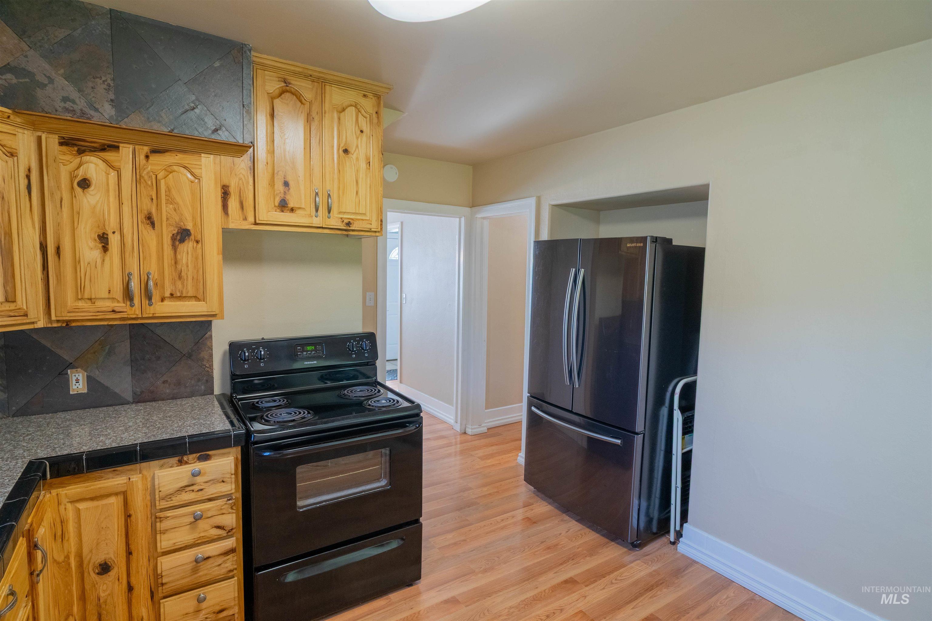 1212 14th St, Lewiston, Idaho 83501, 4 Bedrooms, 2 Bathrooms, Residential For Sale, Price $375,000, 98946808
