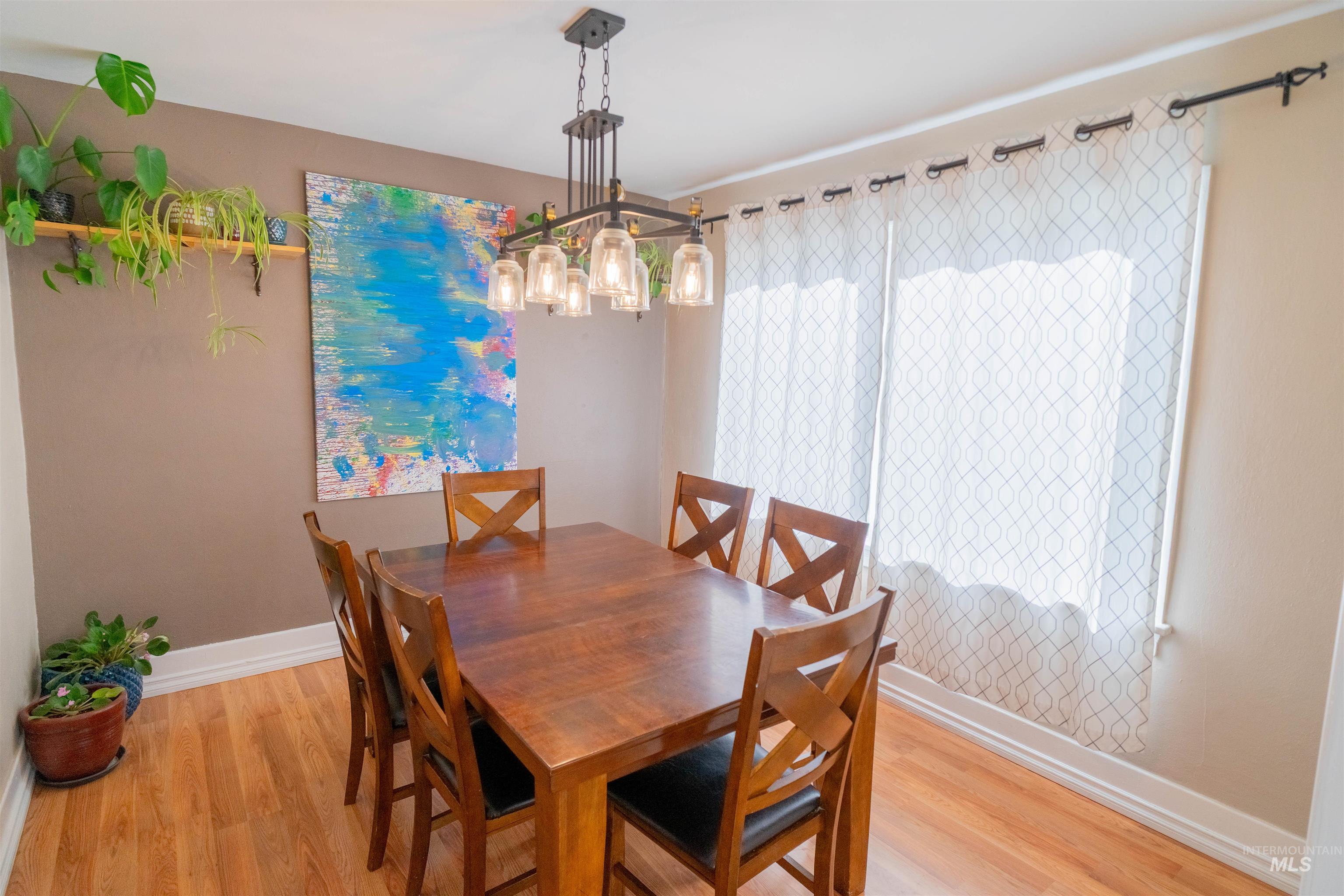 1212 14th St, Lewiston, Idaho 83501, 4 Bedrooms, 2 Bathrooms, Residential For Sale, Price $375,000, 98946808