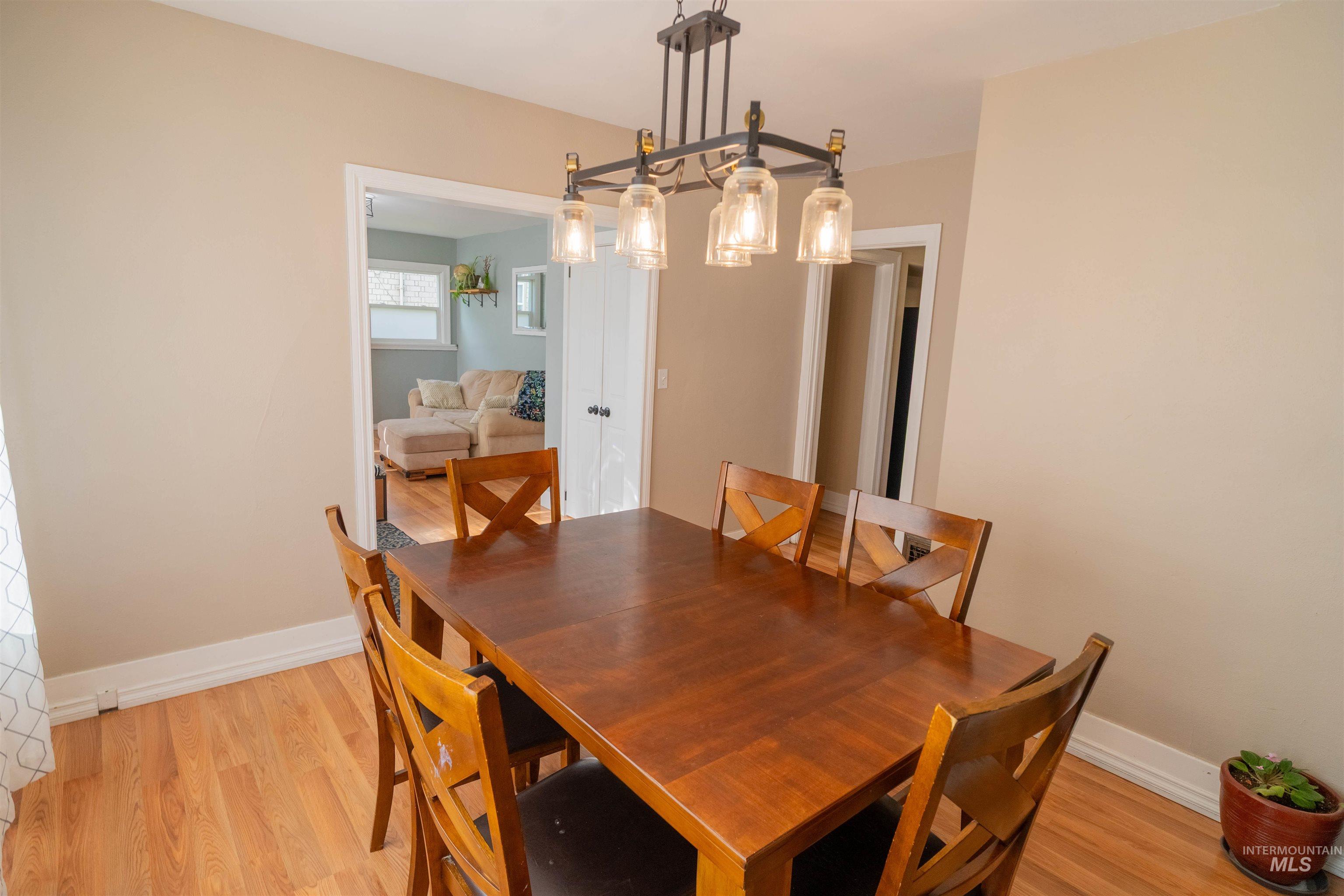 1212 14th St, Lewiston, Idaho 83501, 4 Bedrooms, 2 Bathrooms, Residential For Sale, Price $375,000, 98946808