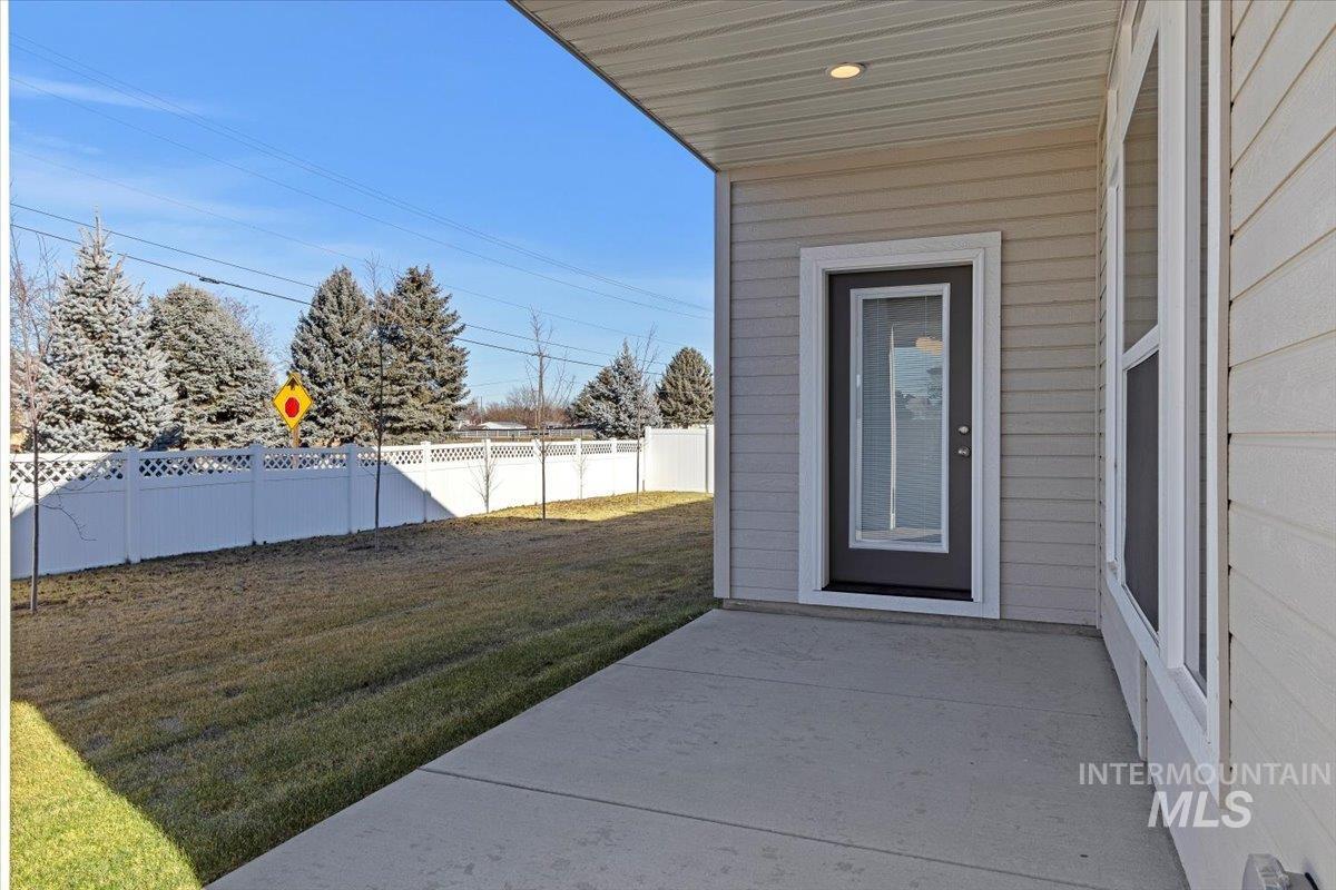 2895 Evening Sun Dr, Twin Falls, Idaho 83301-4891, 3 Bedrooms, 2.5 Bathrooms, Residential For Sale, Price $589,900, 98946810
