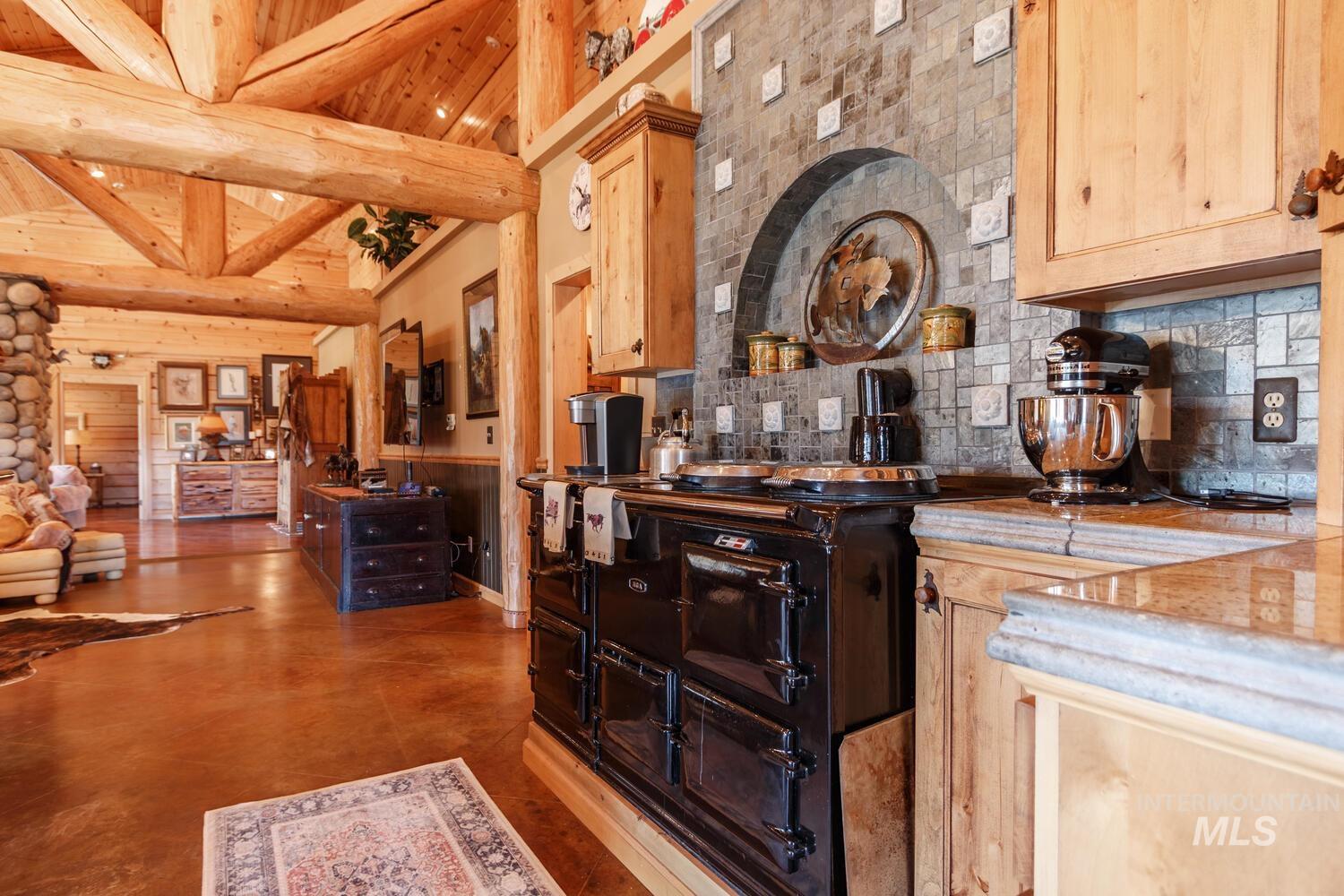 21800 Carringer, Mountain Home, Idaho 83647, 3 Bedrooms, 3 Bathrooms, Residential For Sale, Price $4,500,000, 98946812