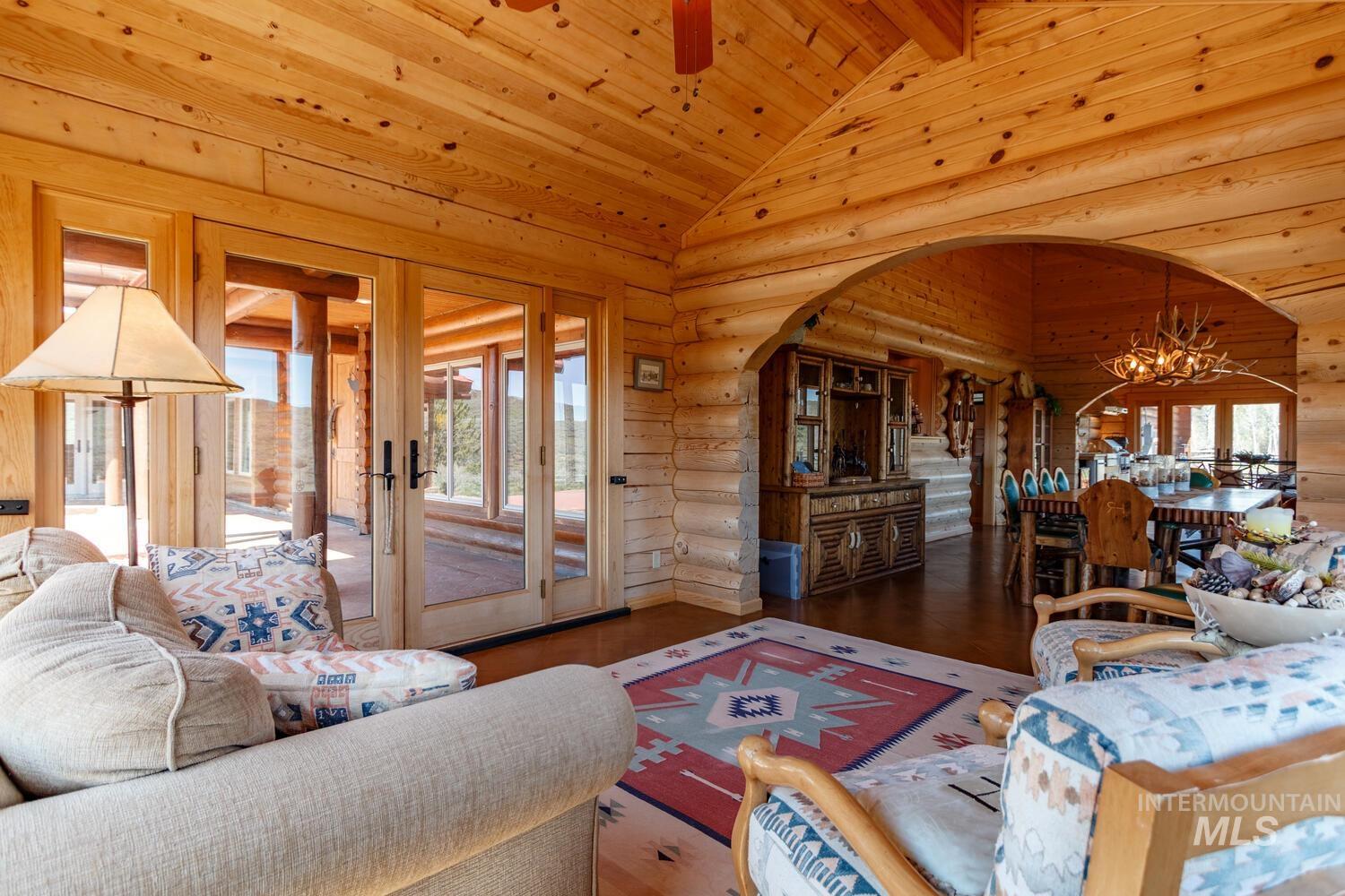 21800 Carringer, Mountain Home, Idaho 83647, 3 Bedrooms, 3 Bathrooms, Residential For Sale, Price $4,500,000, 98946812