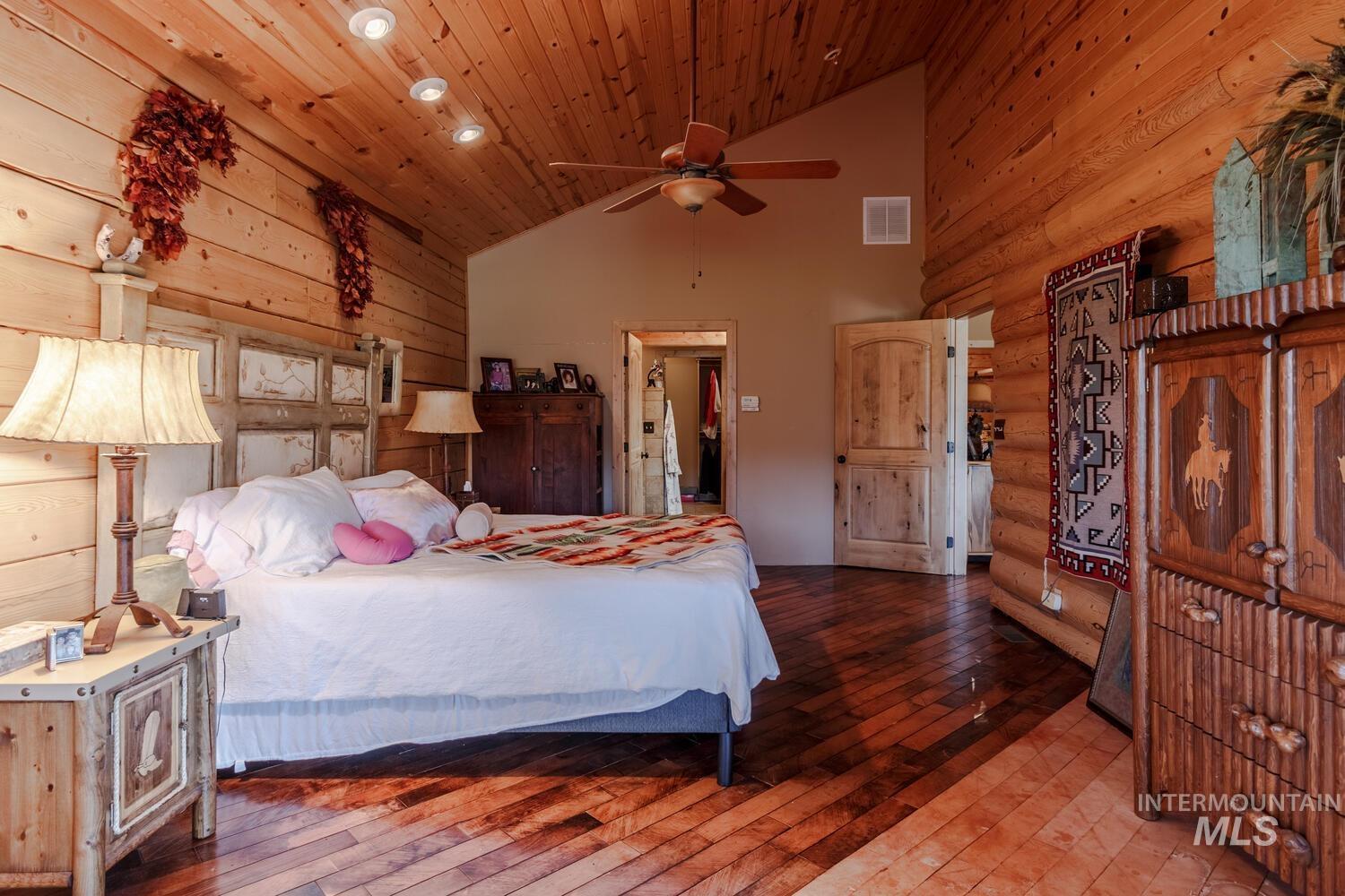 21800 Carringer, Mountain Home, Idaho 83647, 3 Bedrooms, 3 Bathrooms, Residential For Sale, Price $4,500,000, 98946812