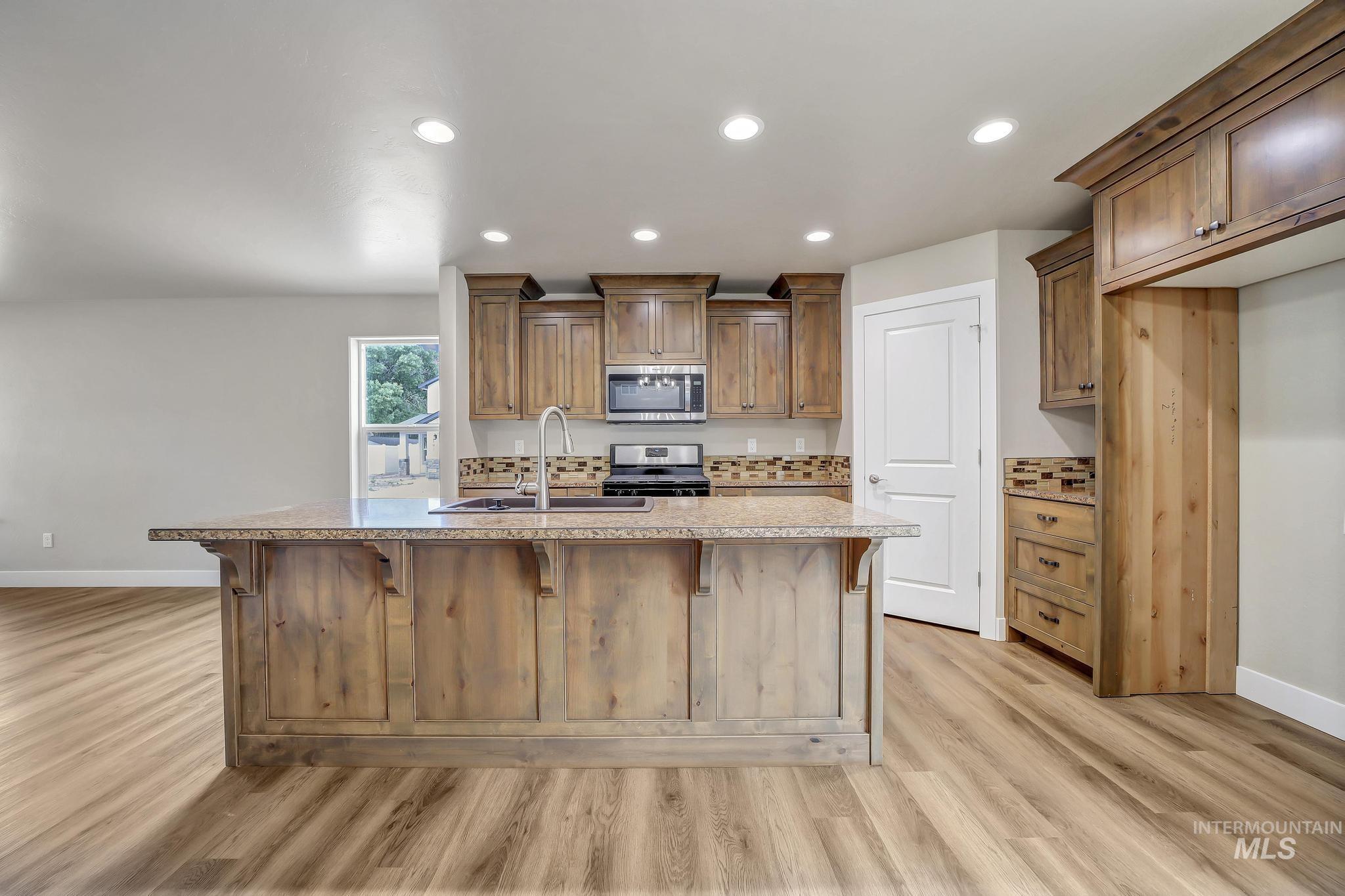 812, 816, 820, Jack Ave, Jerome, Idaho 83338, 4 Bedrooms, 2.5 Bathrooms, Residential Income For Sale, Price $2,376,000, 98946817