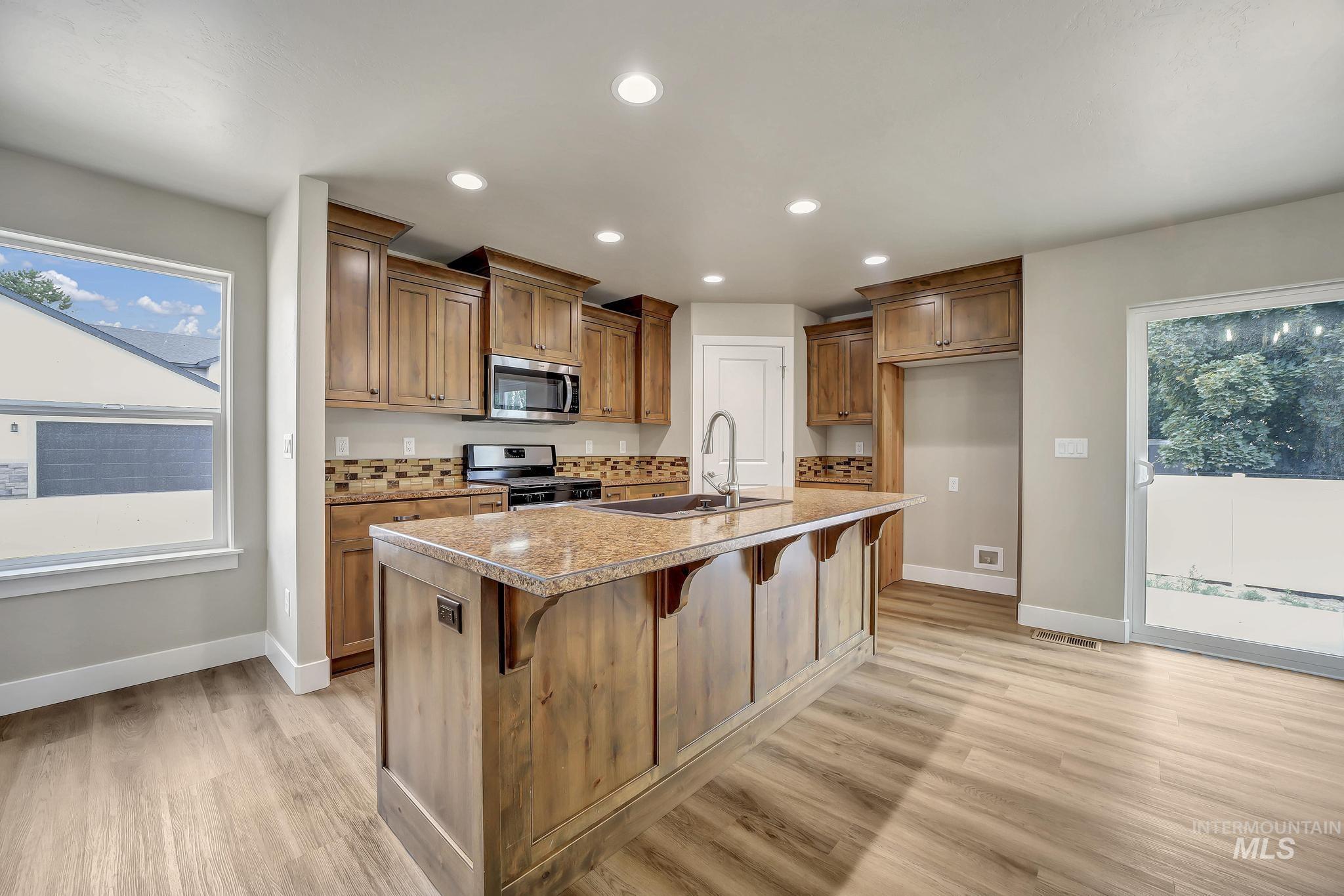 812, 816, 820, Jack Ave, Jerome, Idaho 83338, 4 Bedrooms, 2.5 Bathrooms, Residential Income For Sale, Price $2,376,000, 98946817
