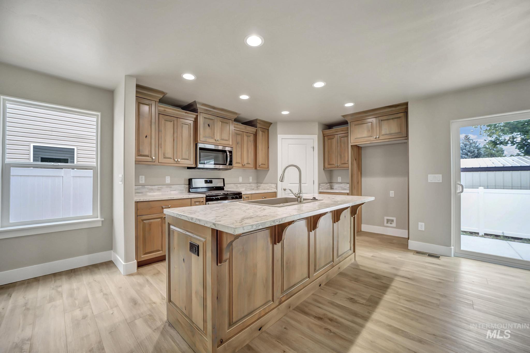 812, 816, 820, Jack Ave, Jerome, Idaho 83338, 4 Bedrooms, 2.5 Bathrooms, Residential Income For Sale, Price $2,376,000, 98946817